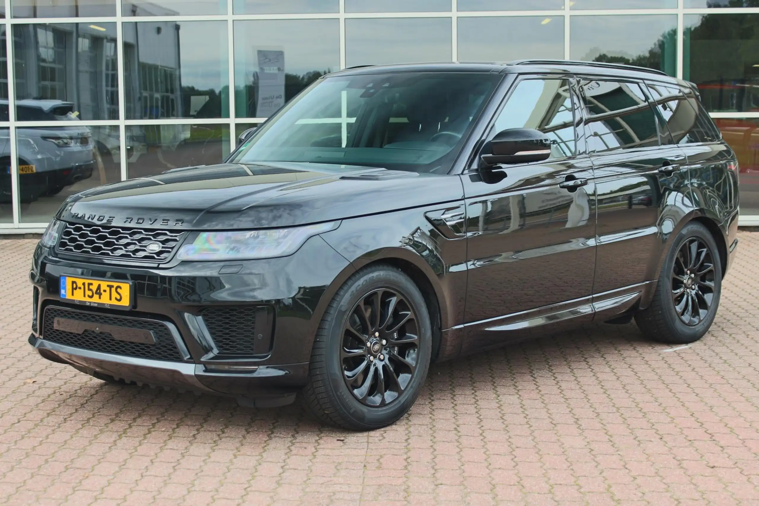 Land Rover - Range Rover Sport