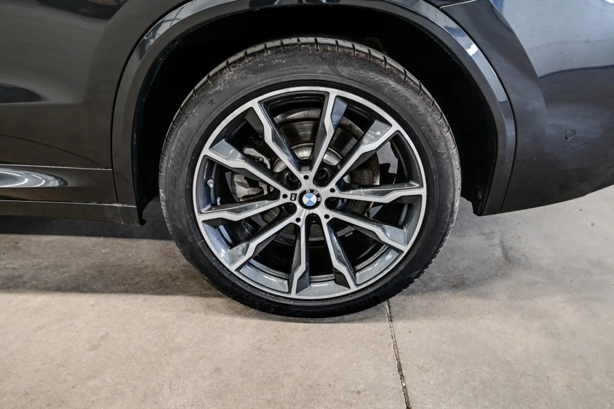 BMW - X3