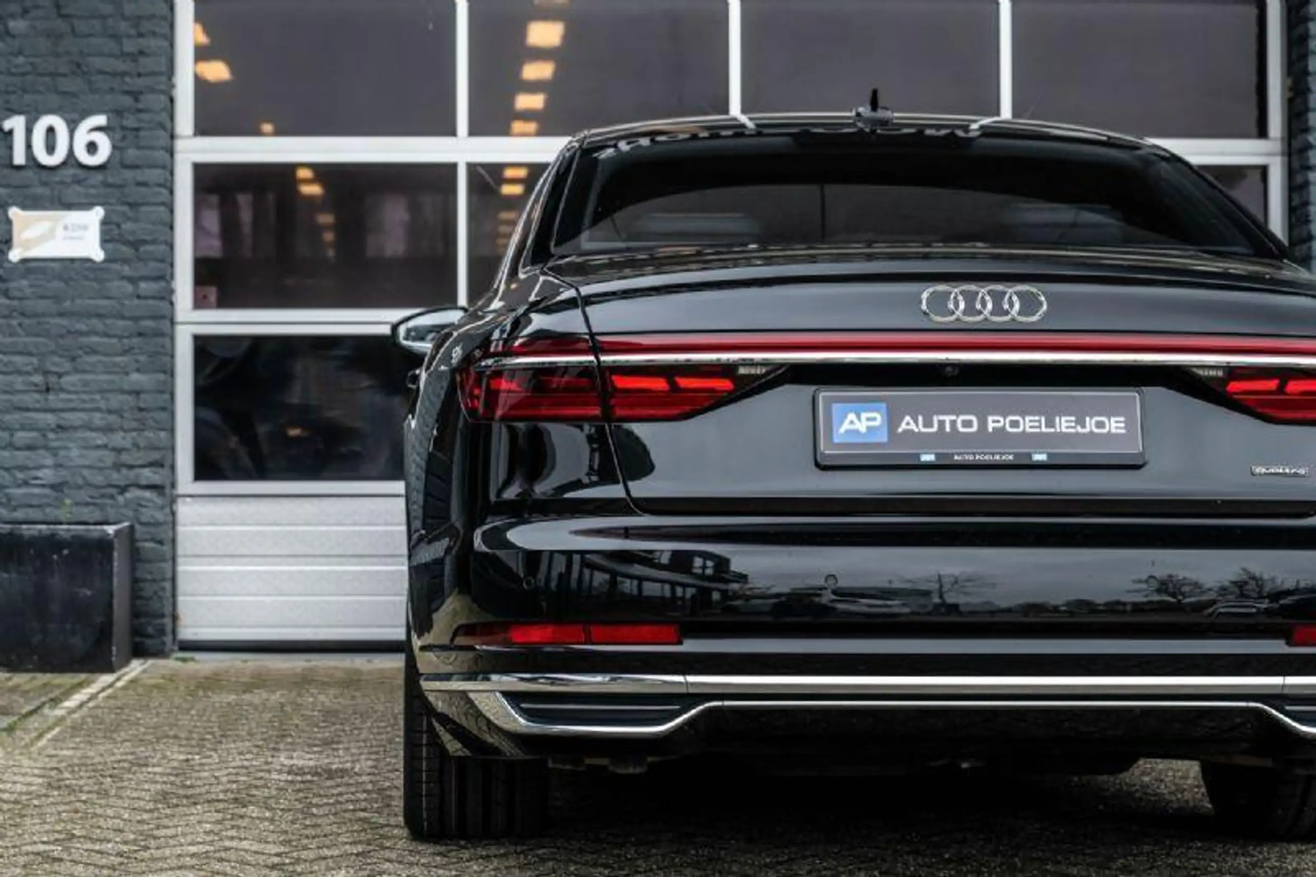 Audi - A8