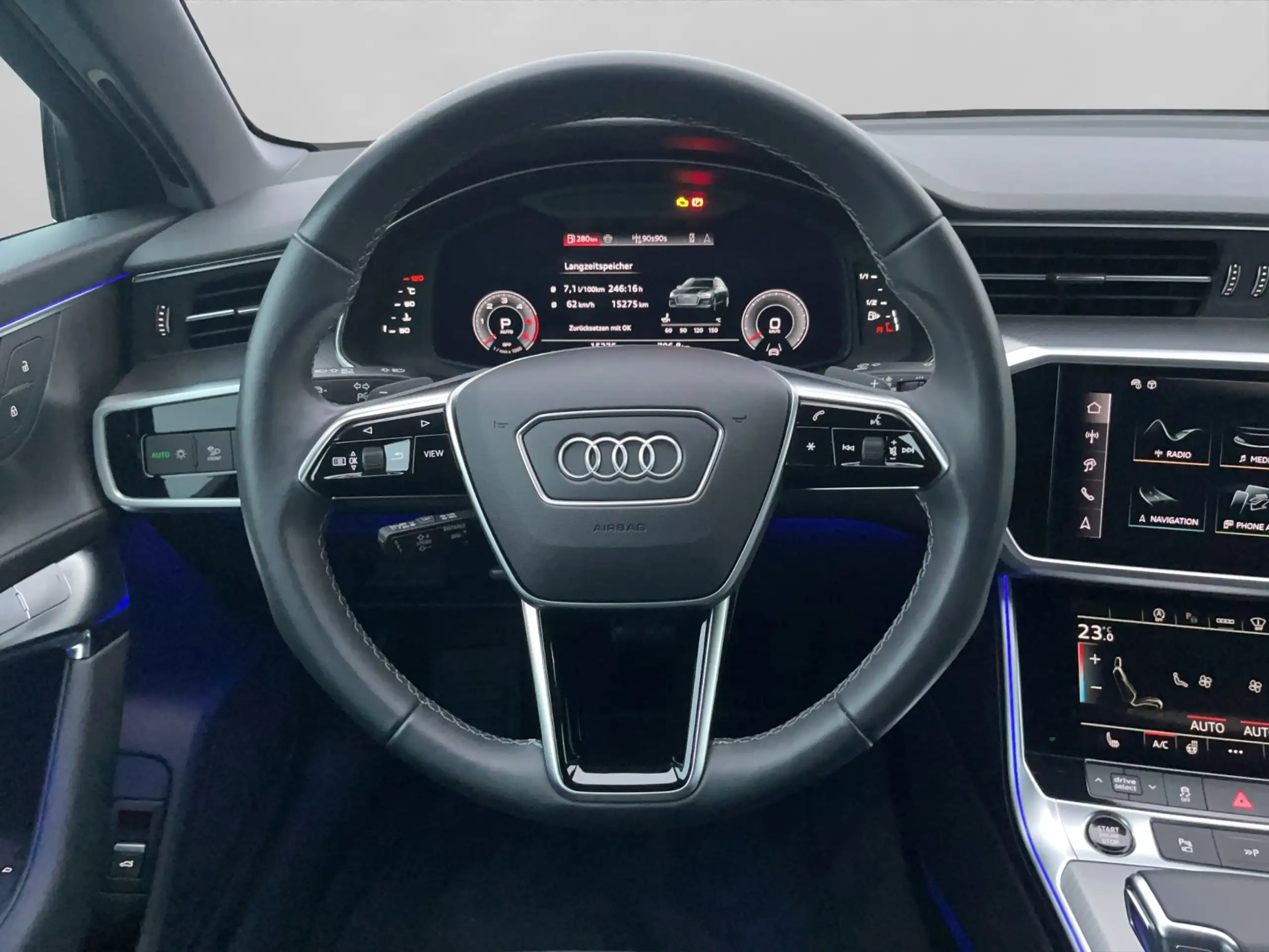 Audi - A6