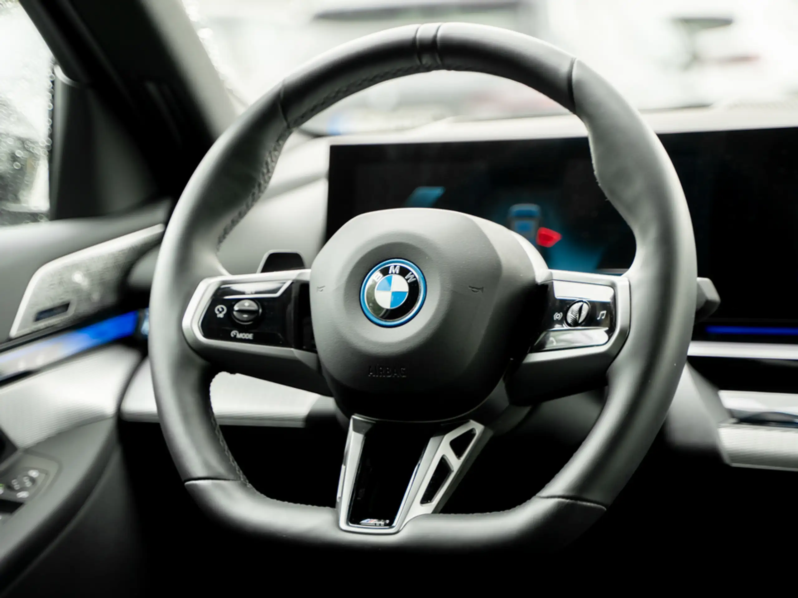 BMW - i5