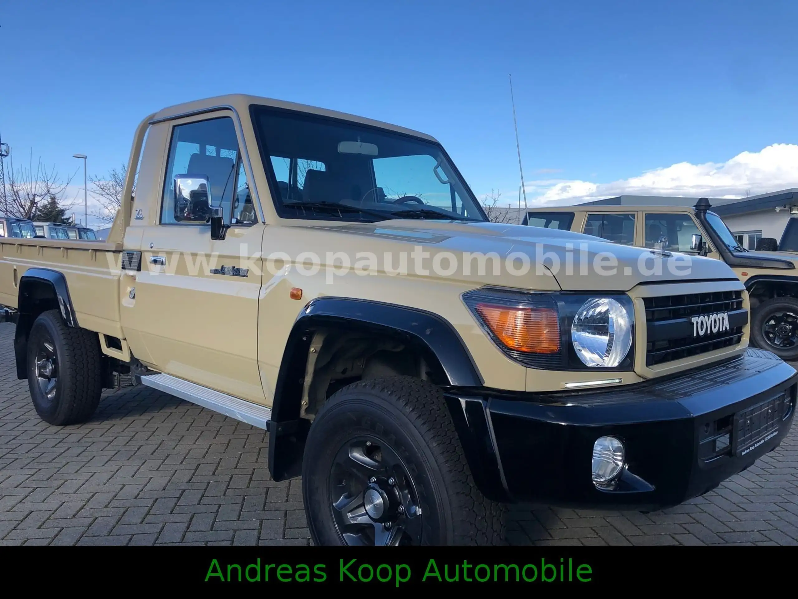 Toyota - Land Cruiser