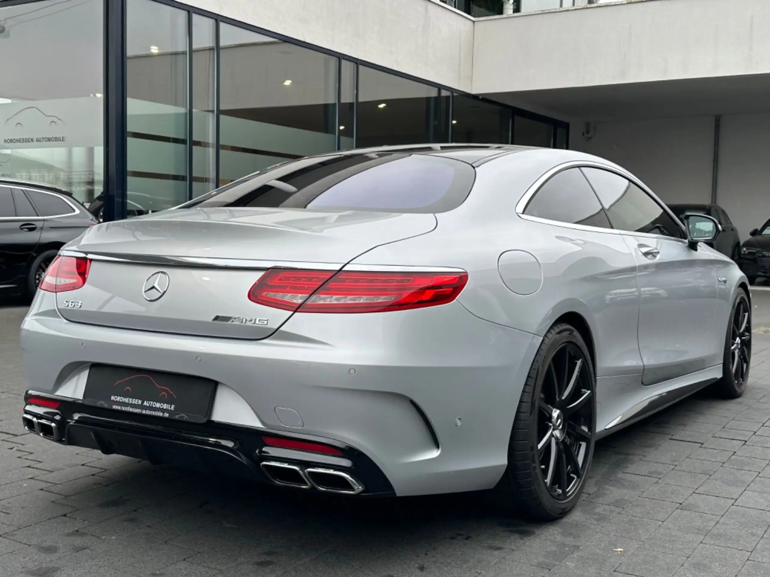 Mercedes-Benz - S 63 AMG