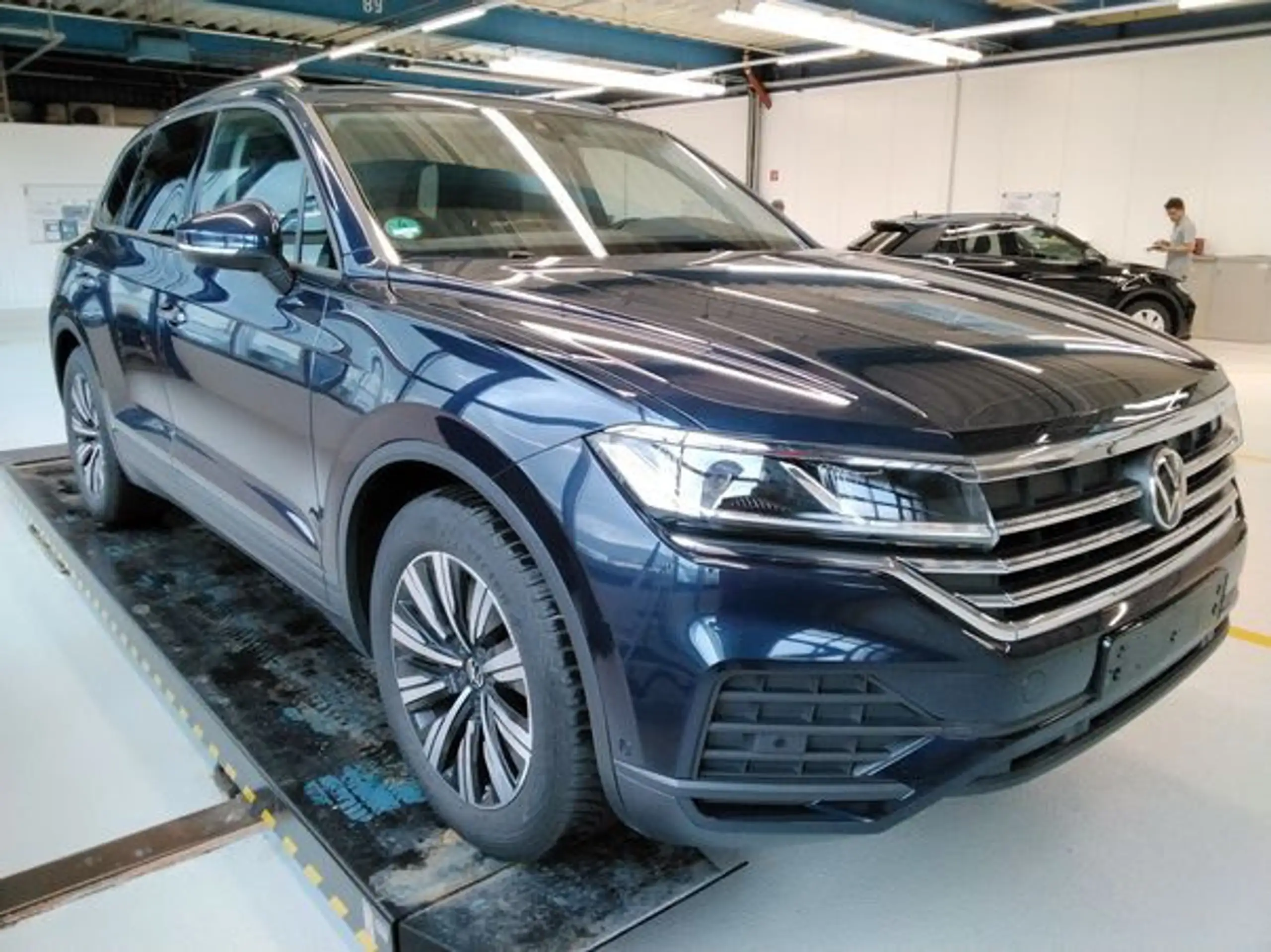 Volkswagen - Touareg