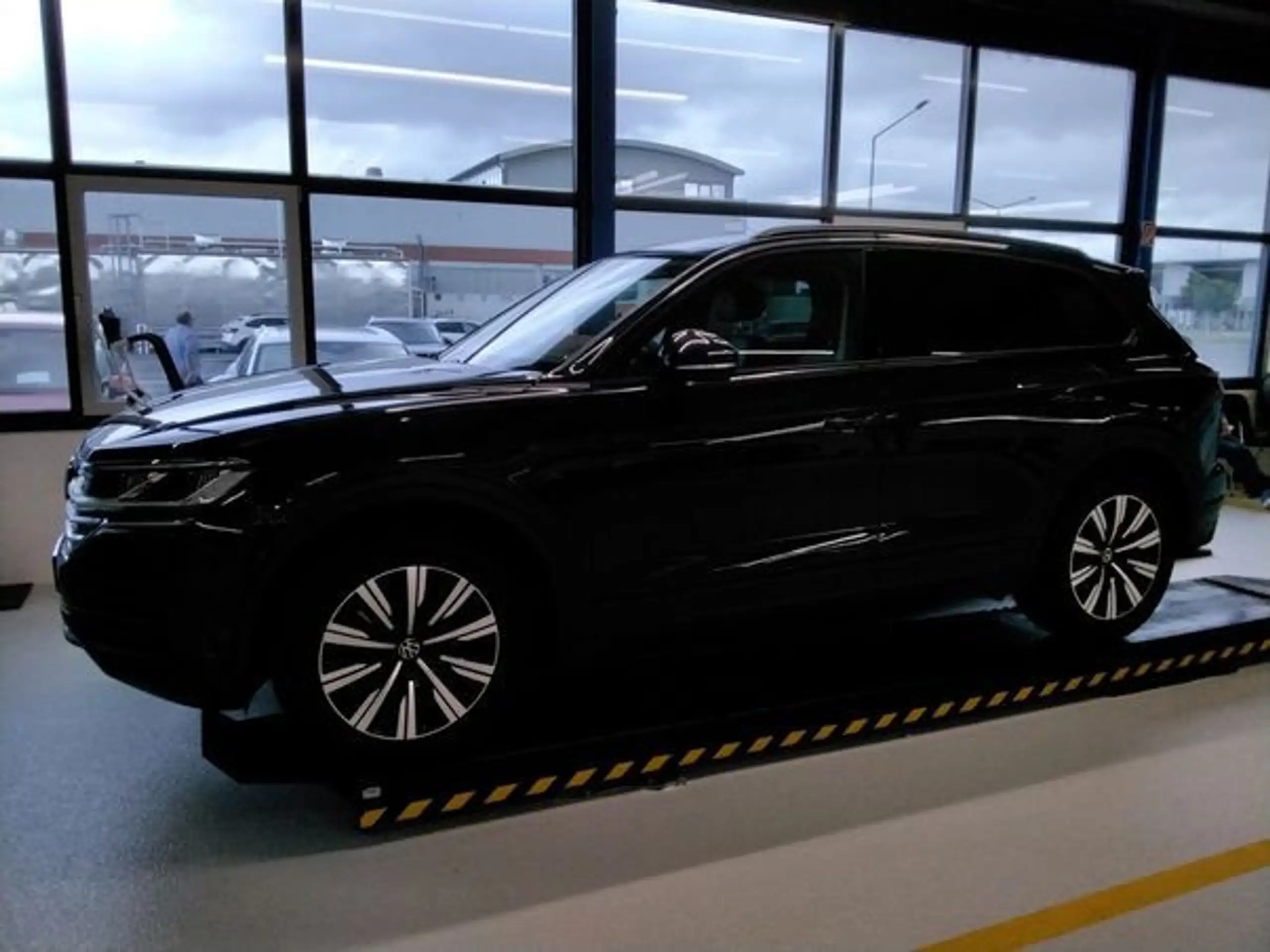 Volkswagen - Touareg