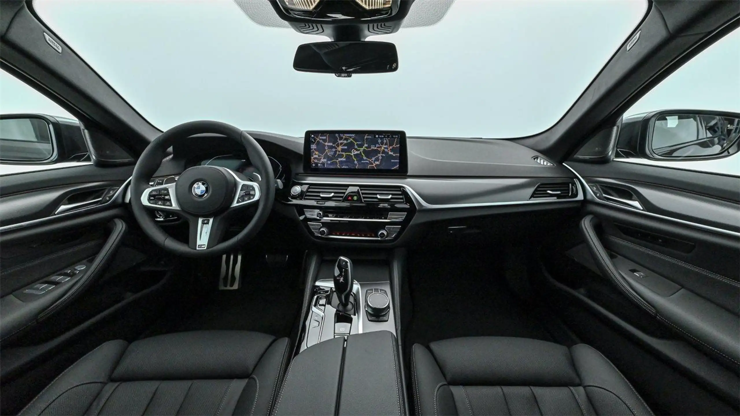 BMW - 520