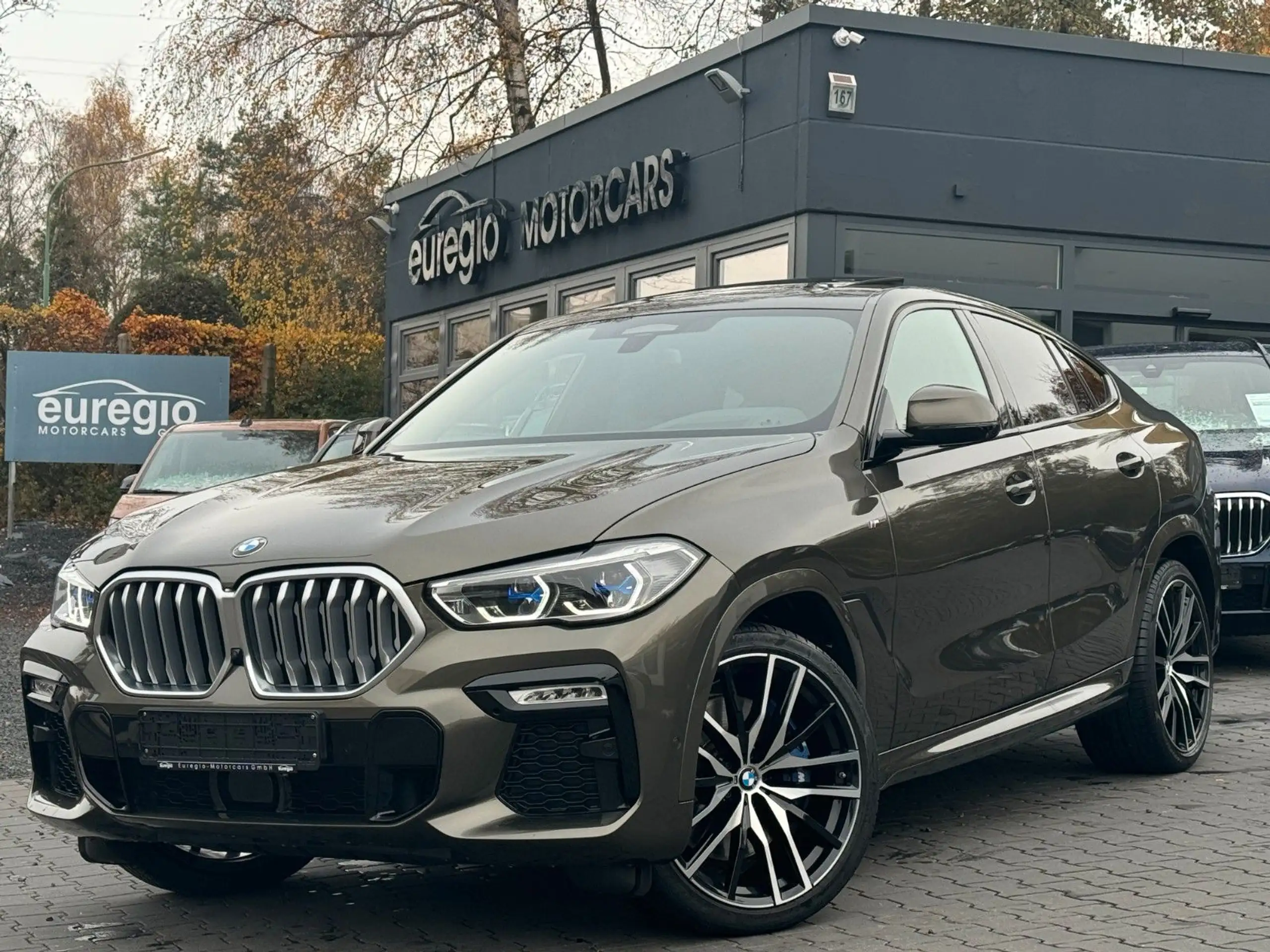 BMW - X6