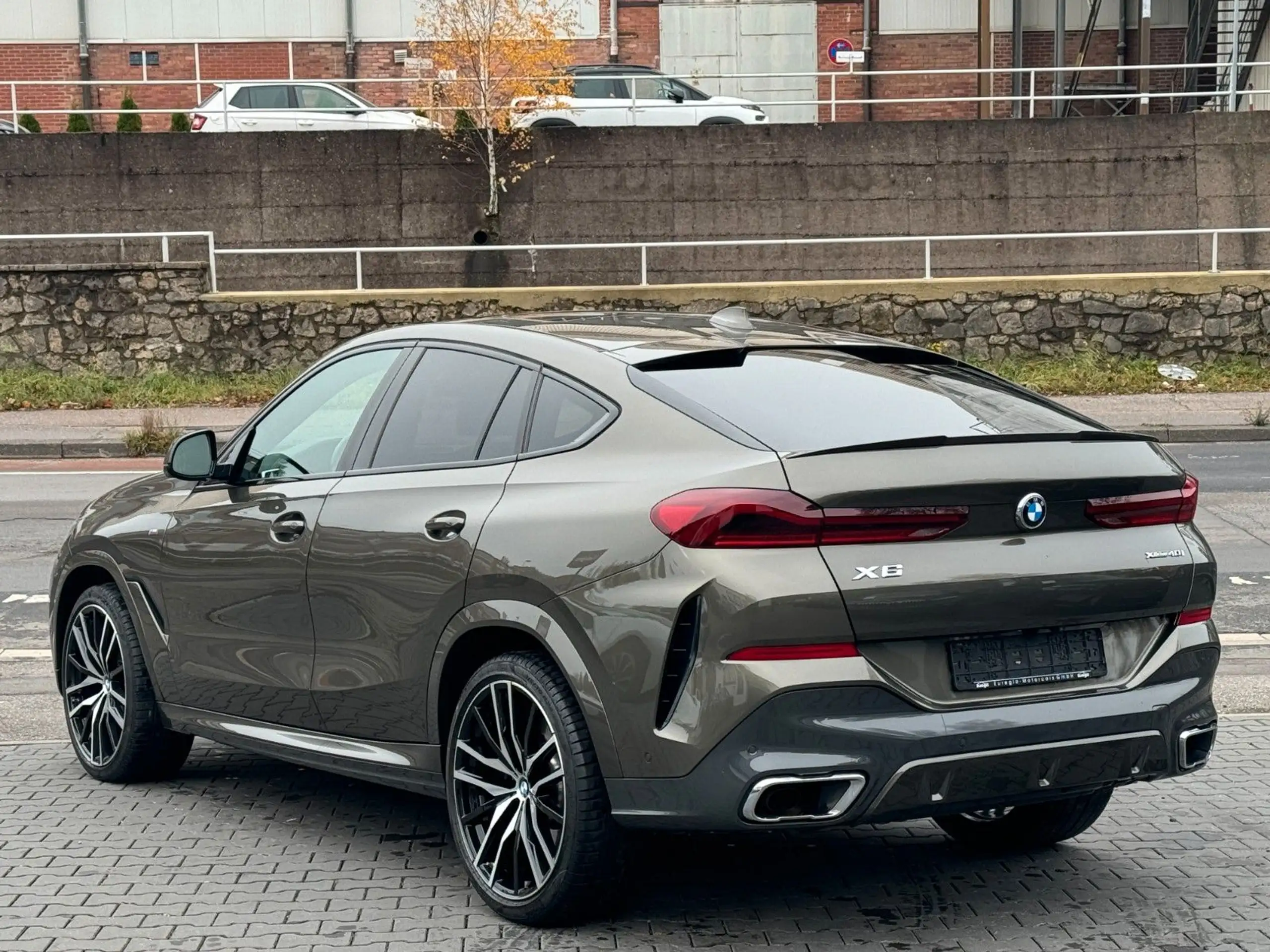 BMW - X6