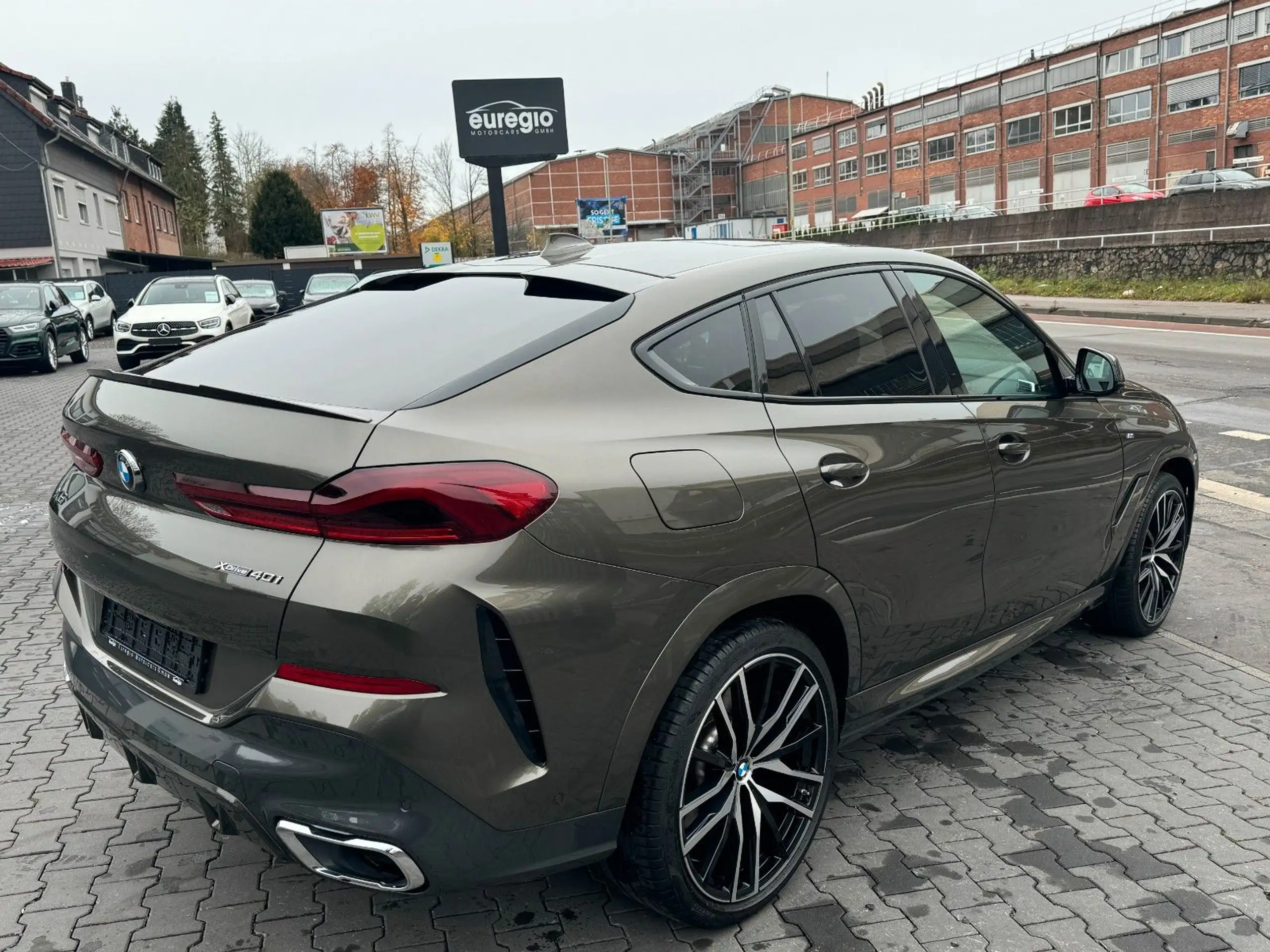 BMW - X6