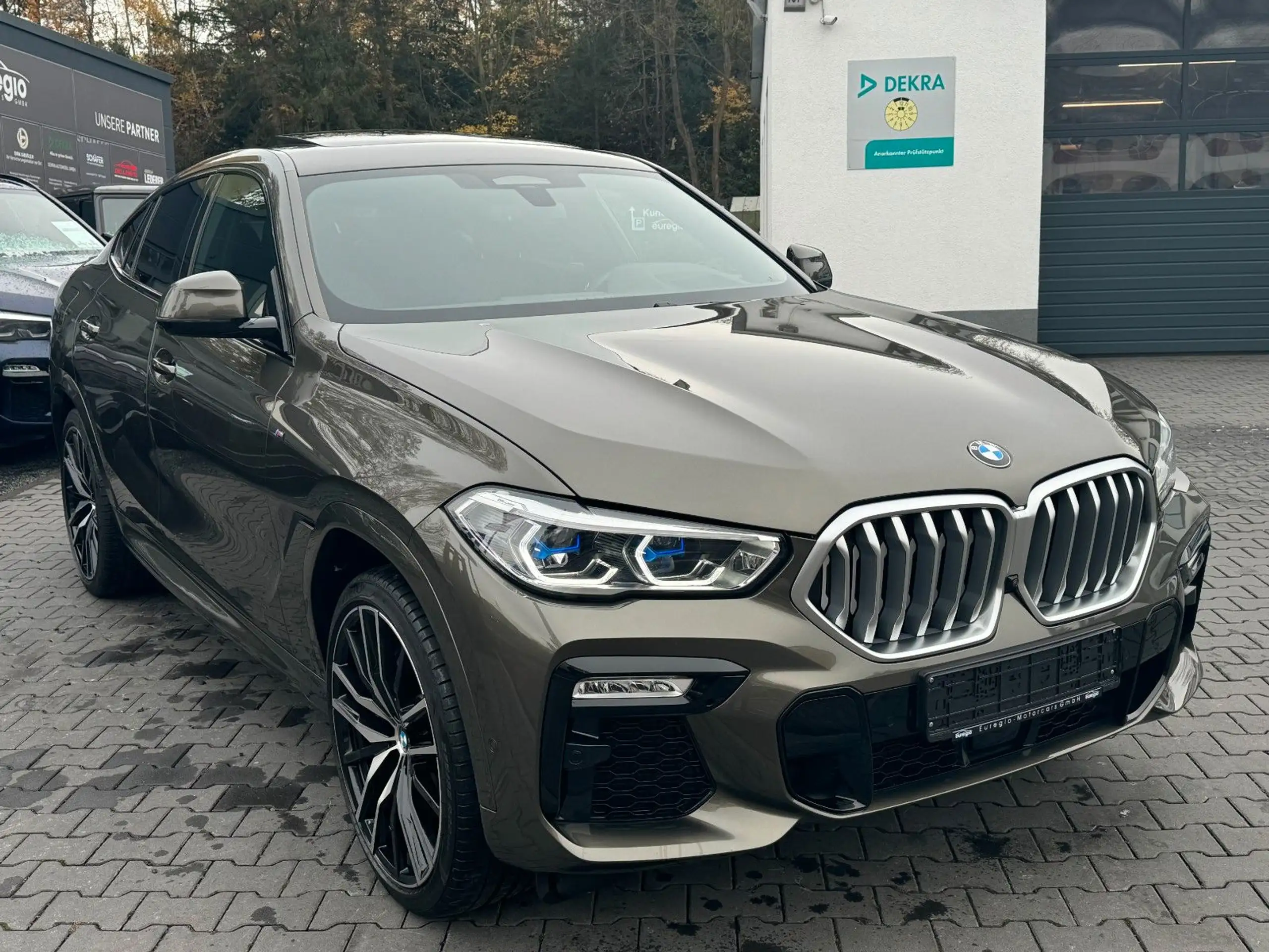 BMW - X6