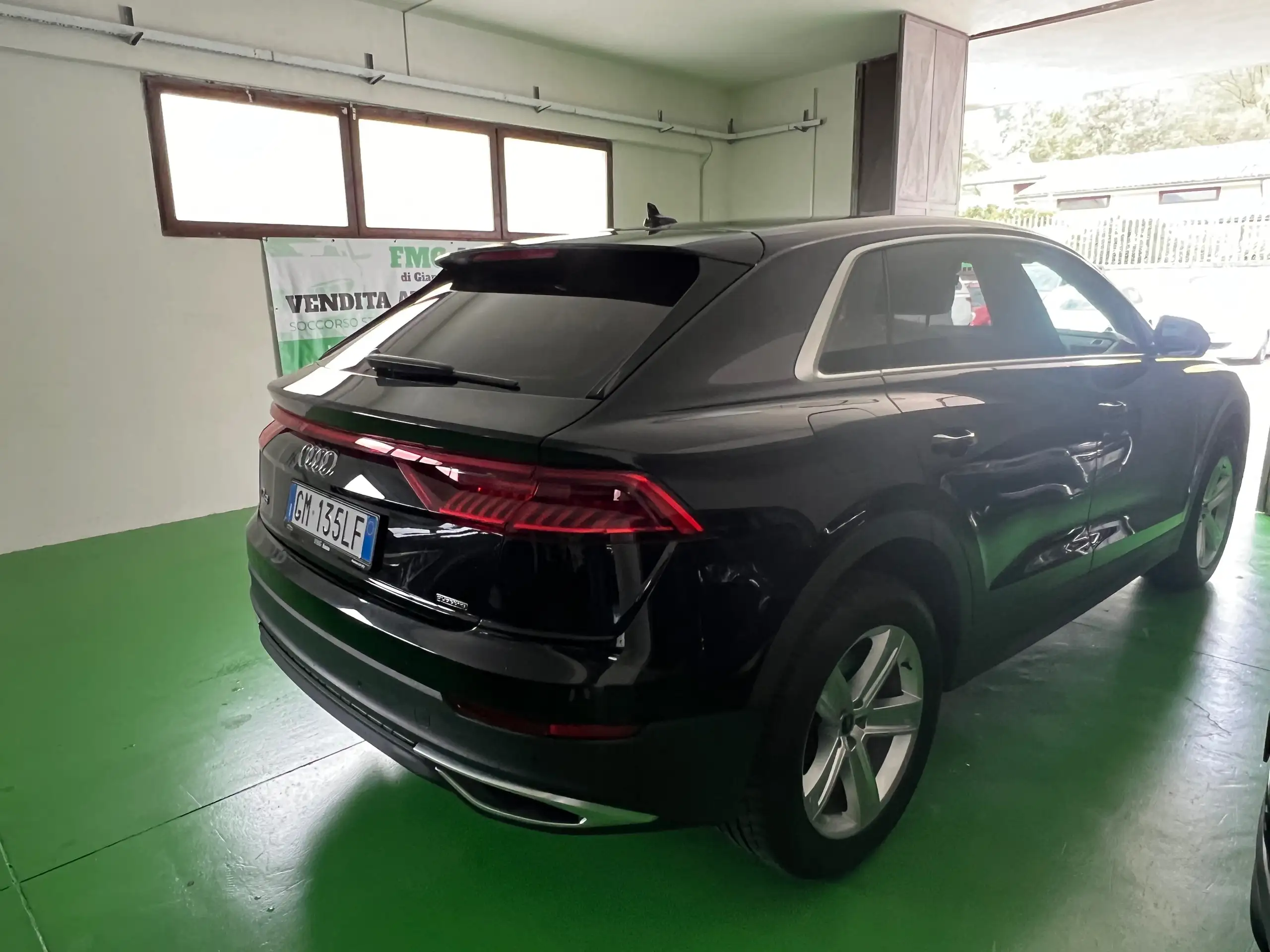 Audi - Q8