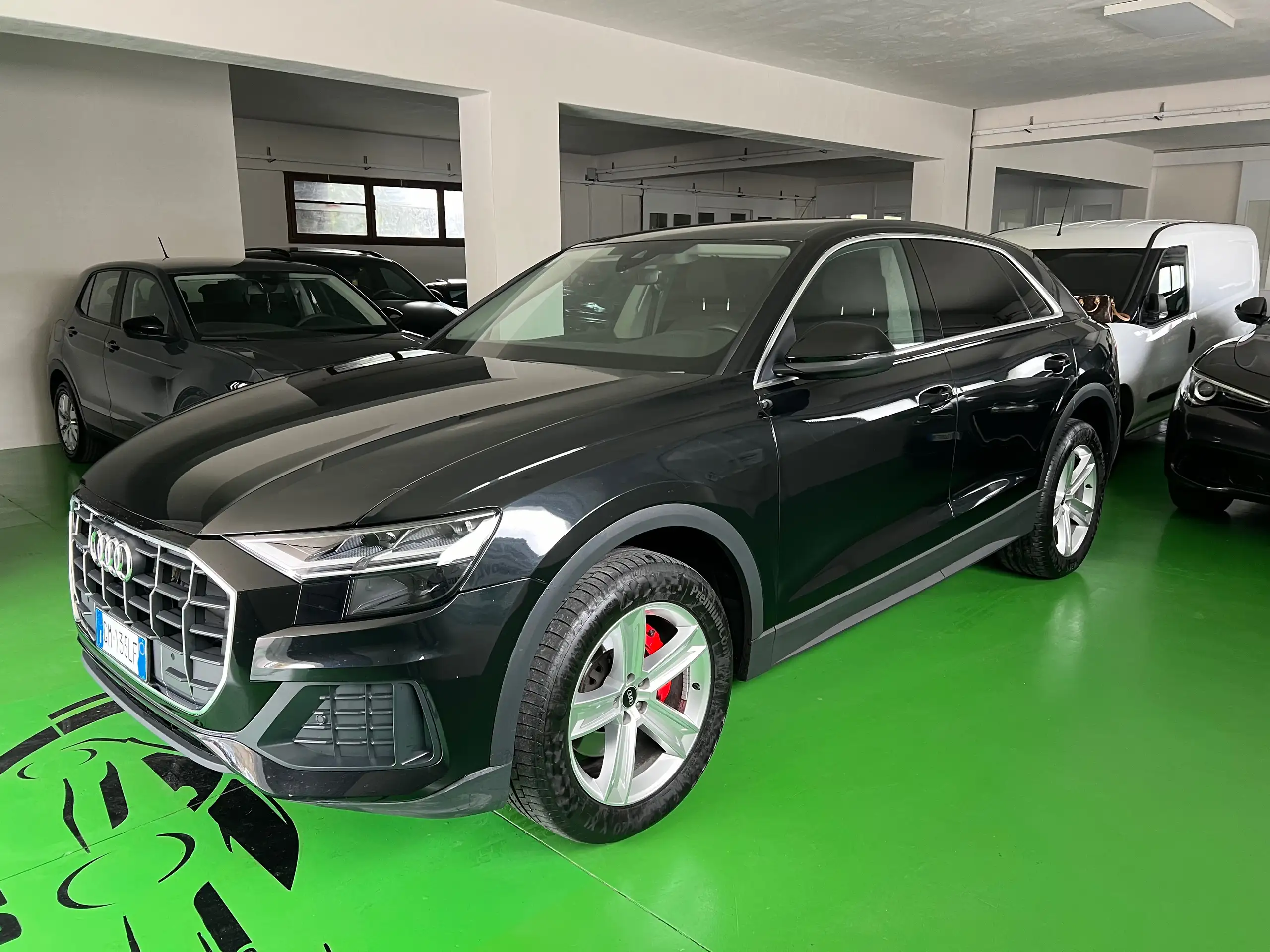 Audi - Q8