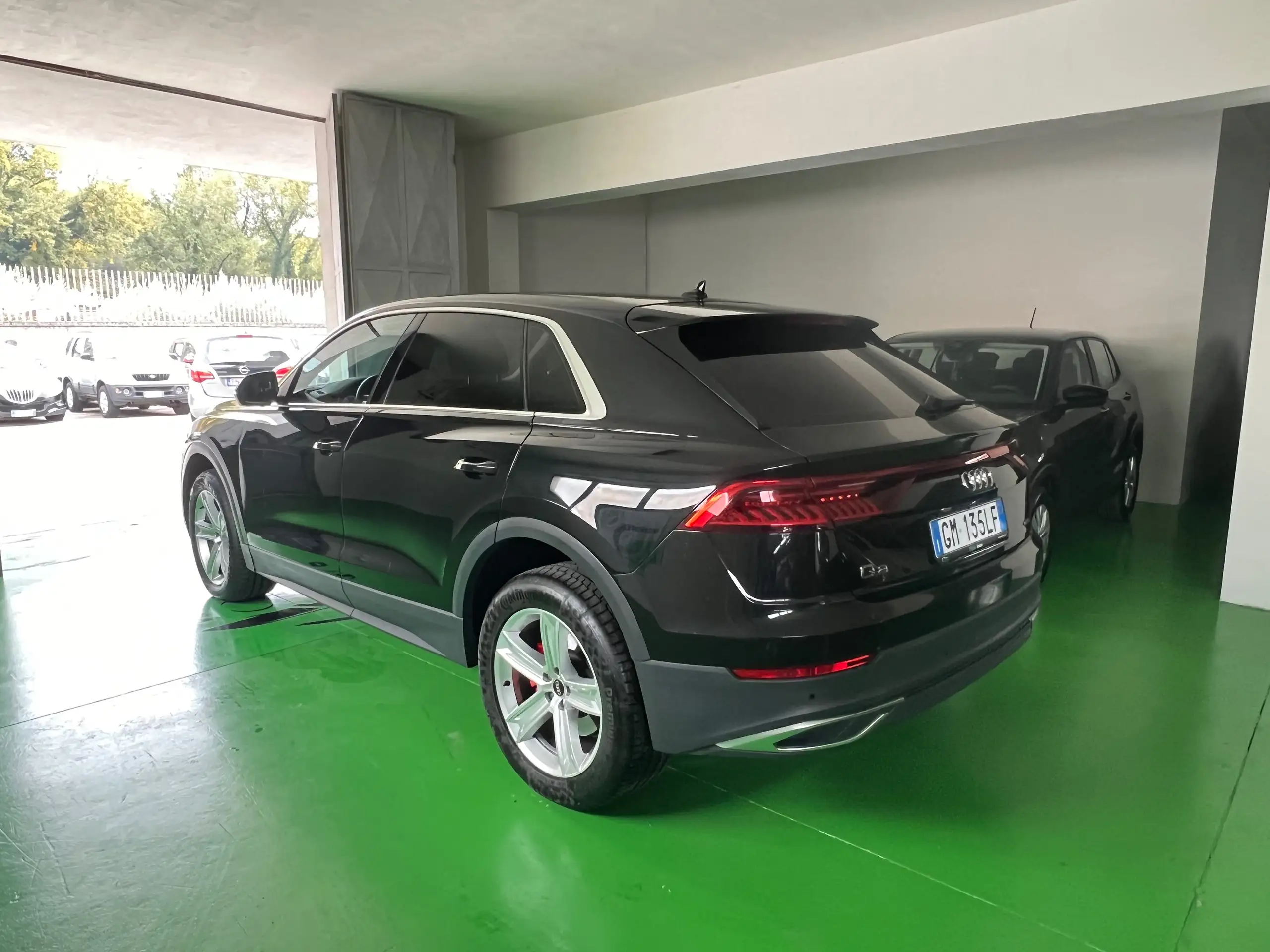 Audi - Q8