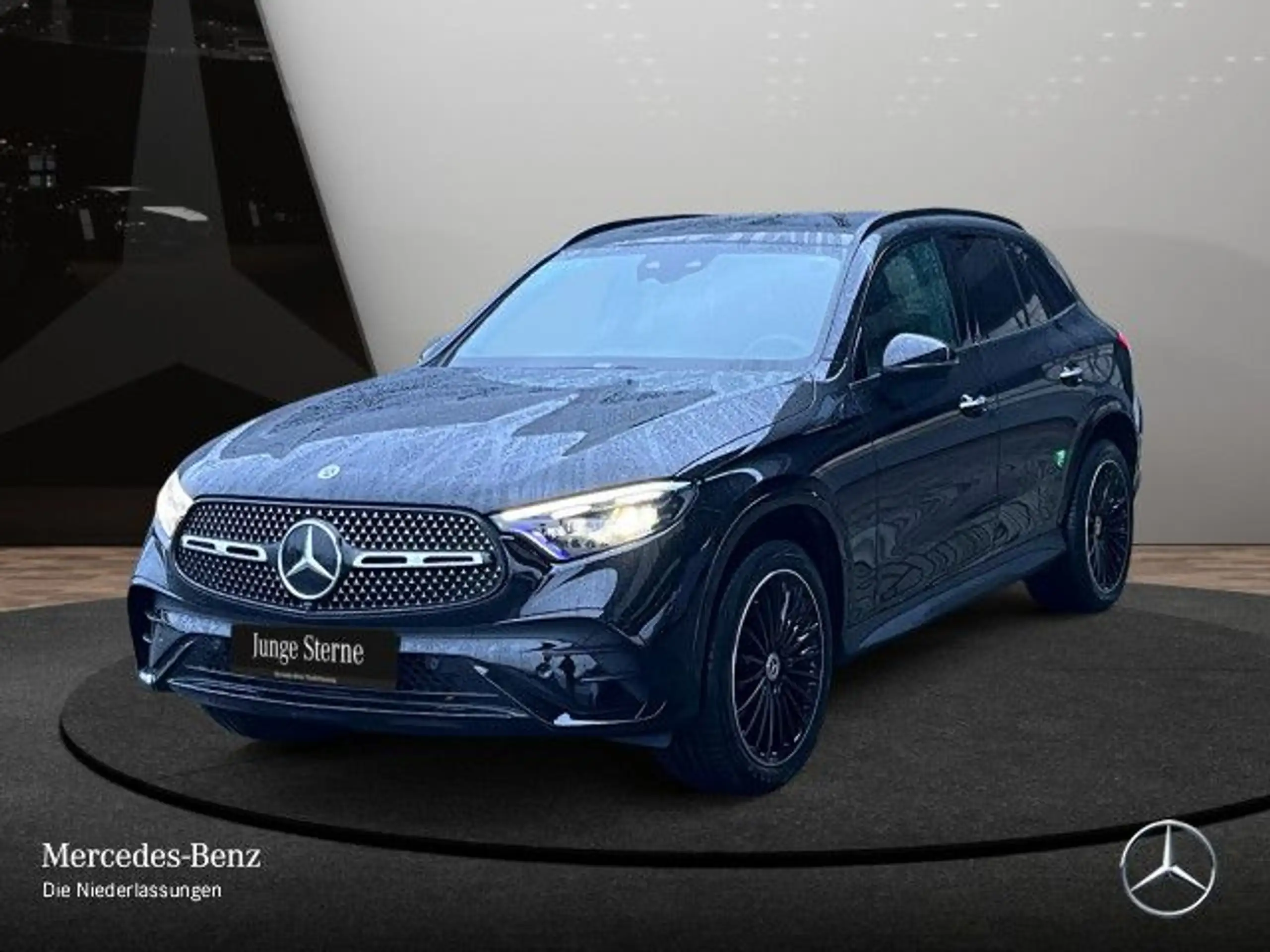 Mercedes-Benz - GLC 300