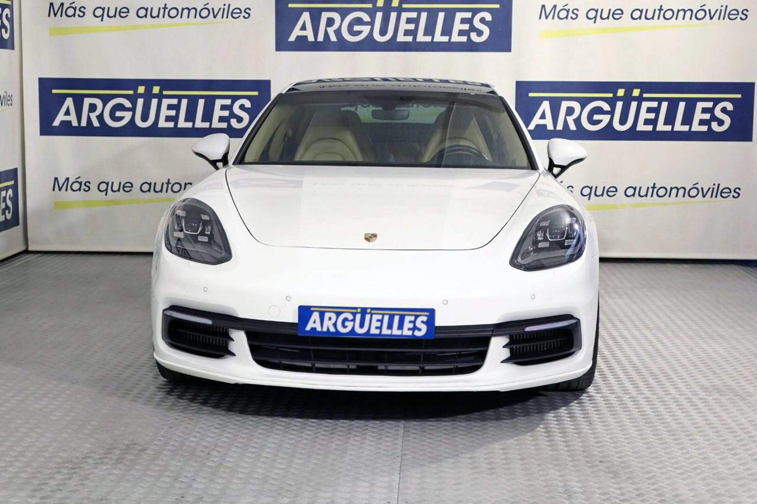 Porsche - Panamera