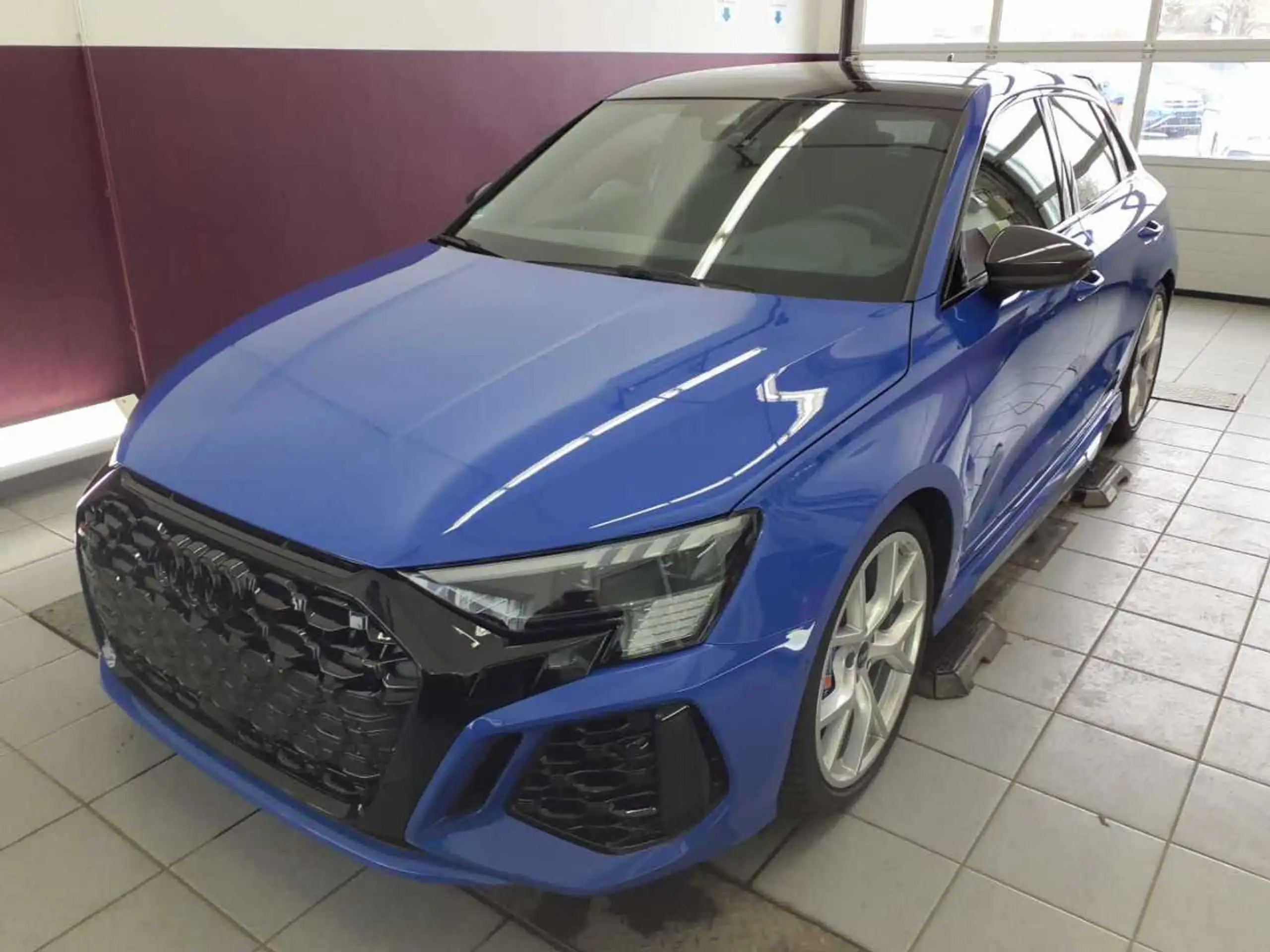 Audi - RS3