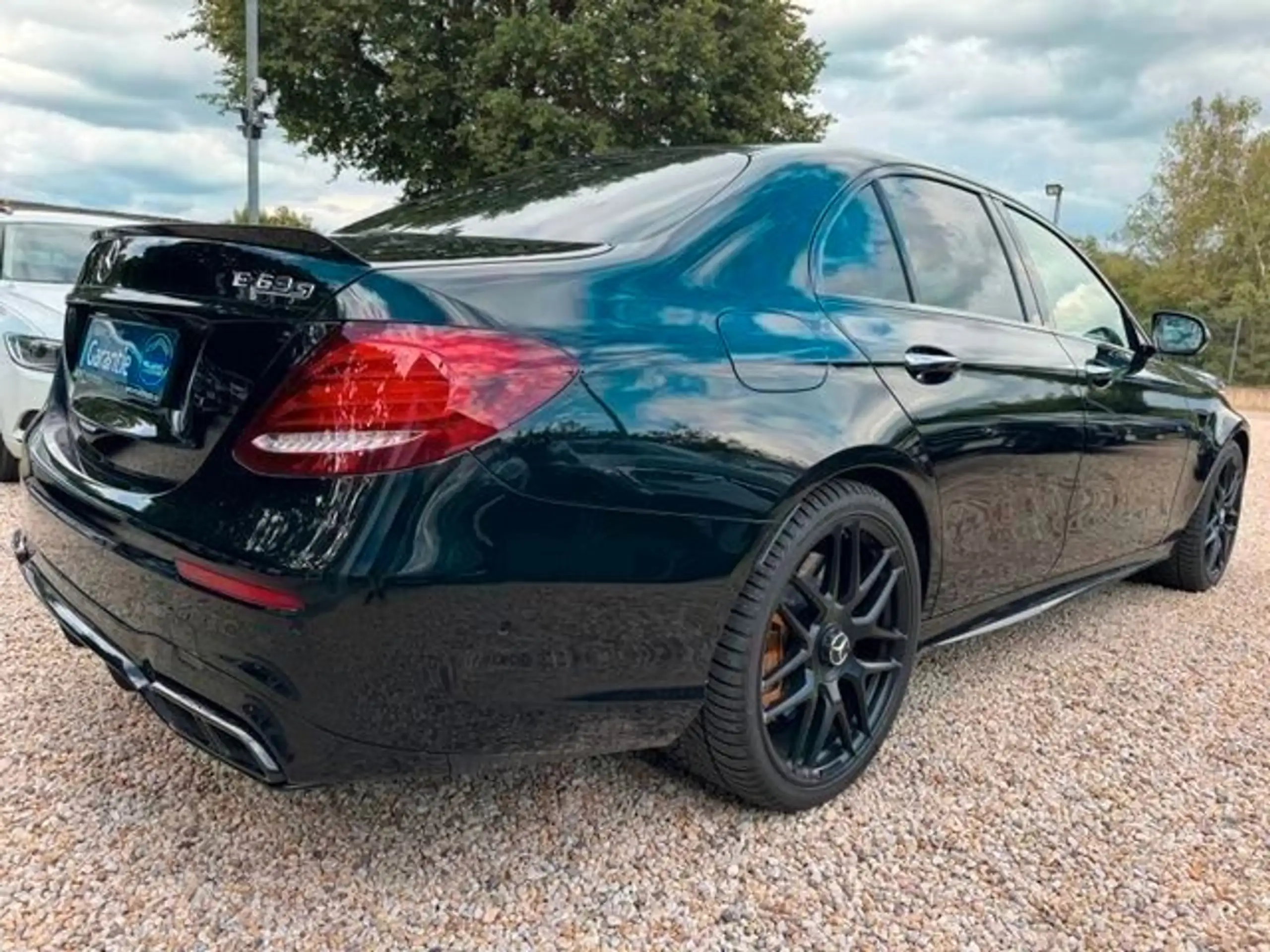 Mercedes-Benz - E 63 AMG