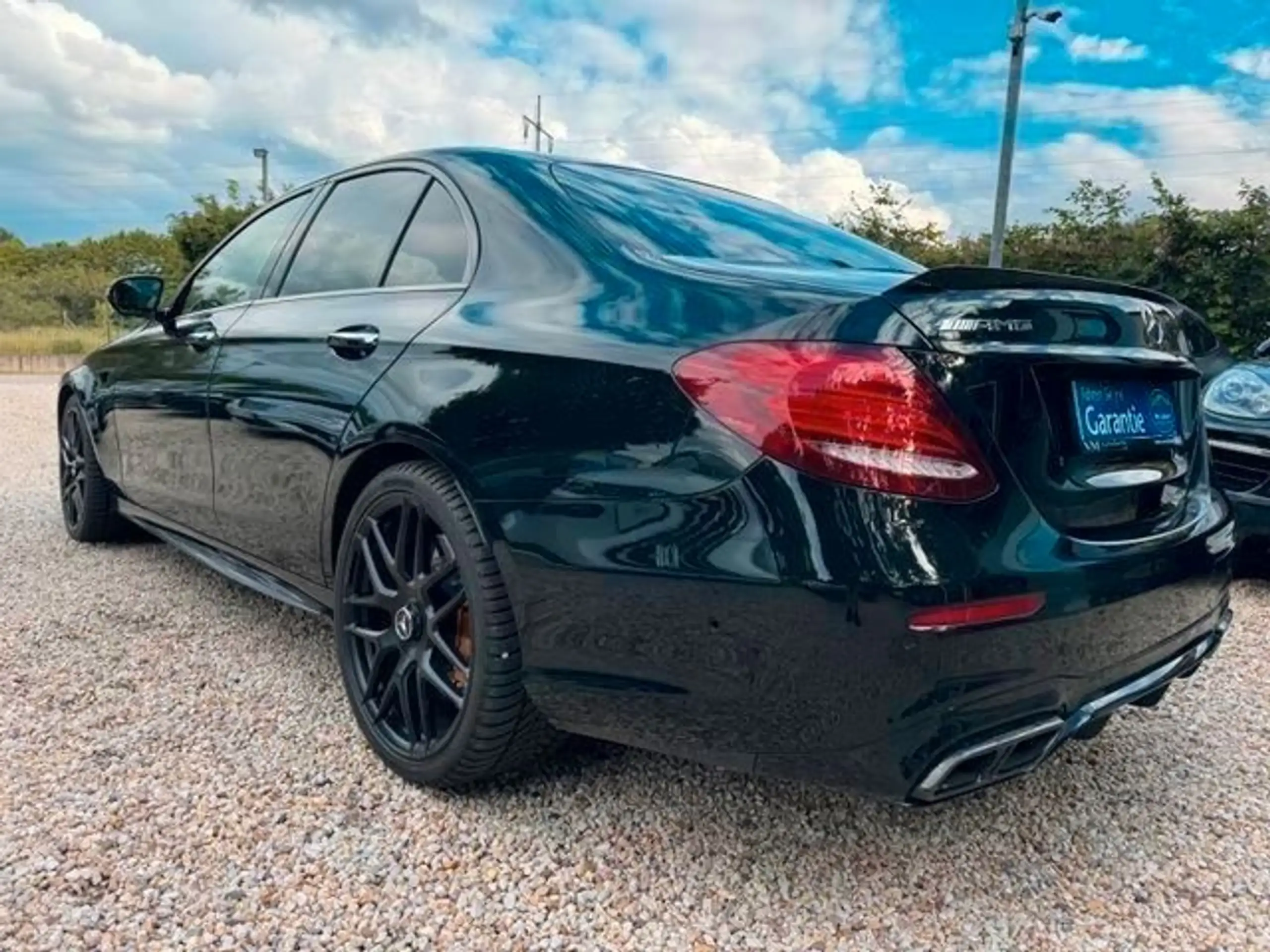 Mercedes-Benz - E 63 AMG