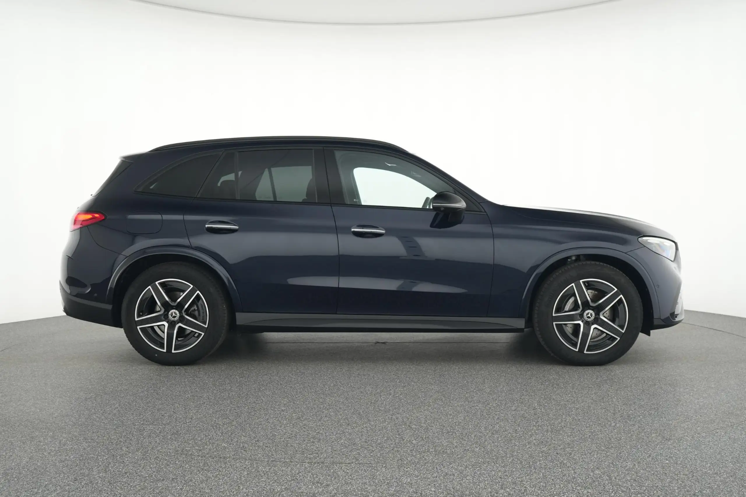 Mercedes-Benz - GLC 220