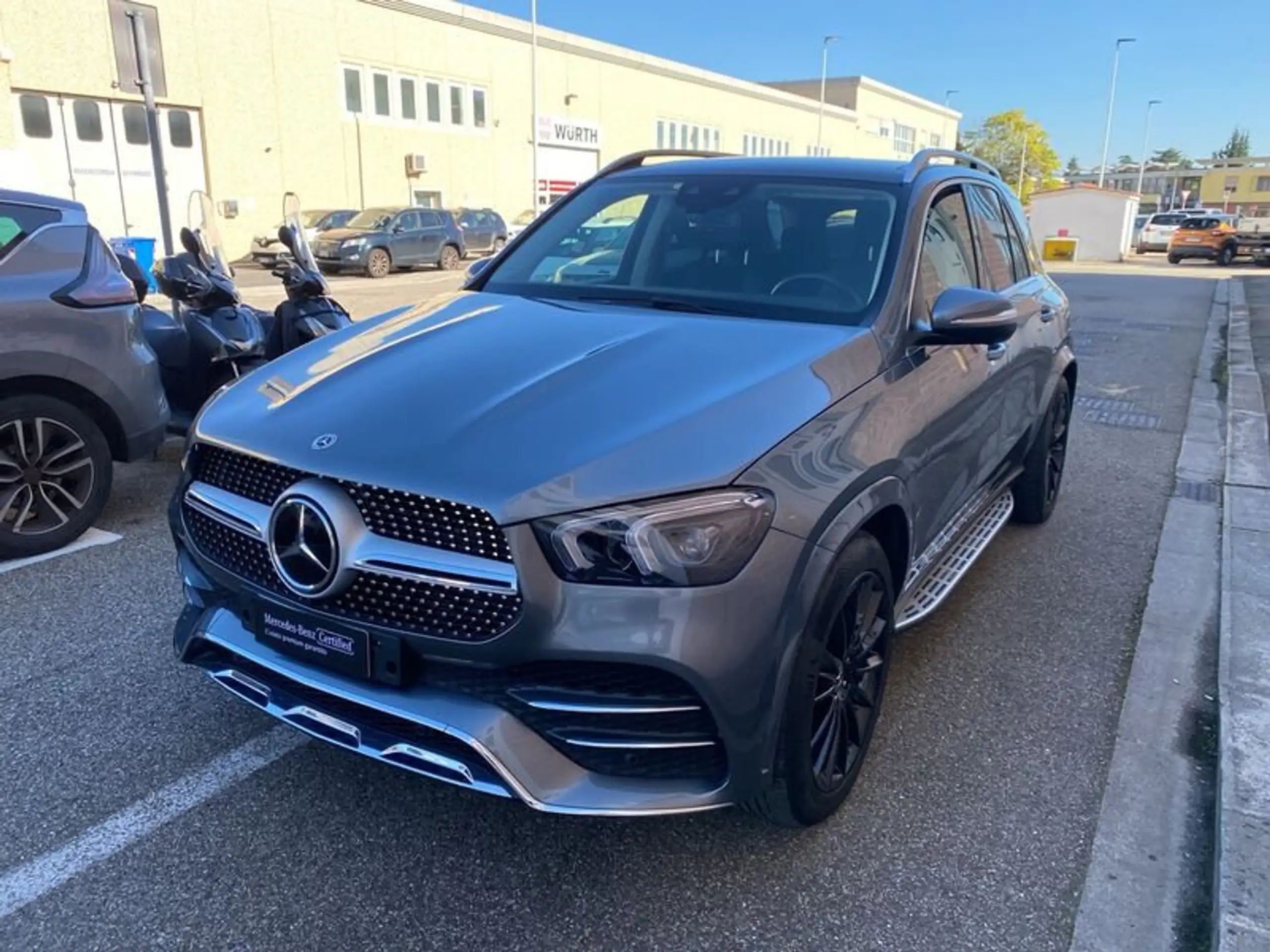 Mercedes-Benz - GLE 350