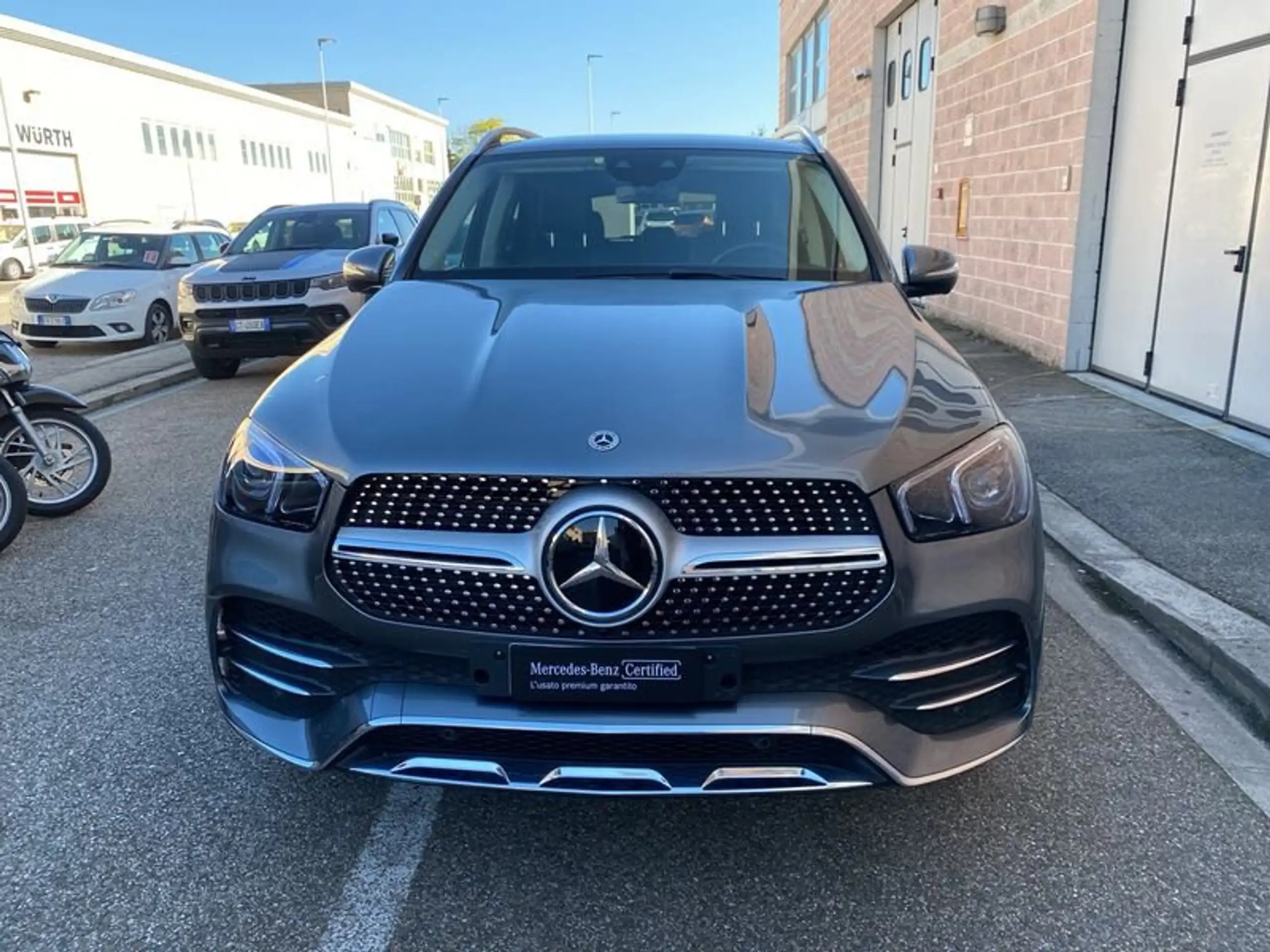 Mercedes-Benz - GLE 350