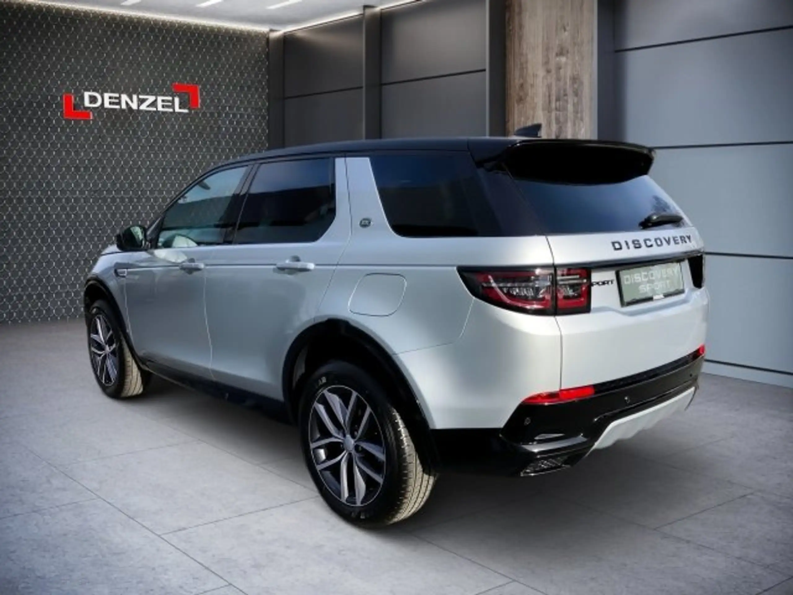 Land Rover - Discovery Sport