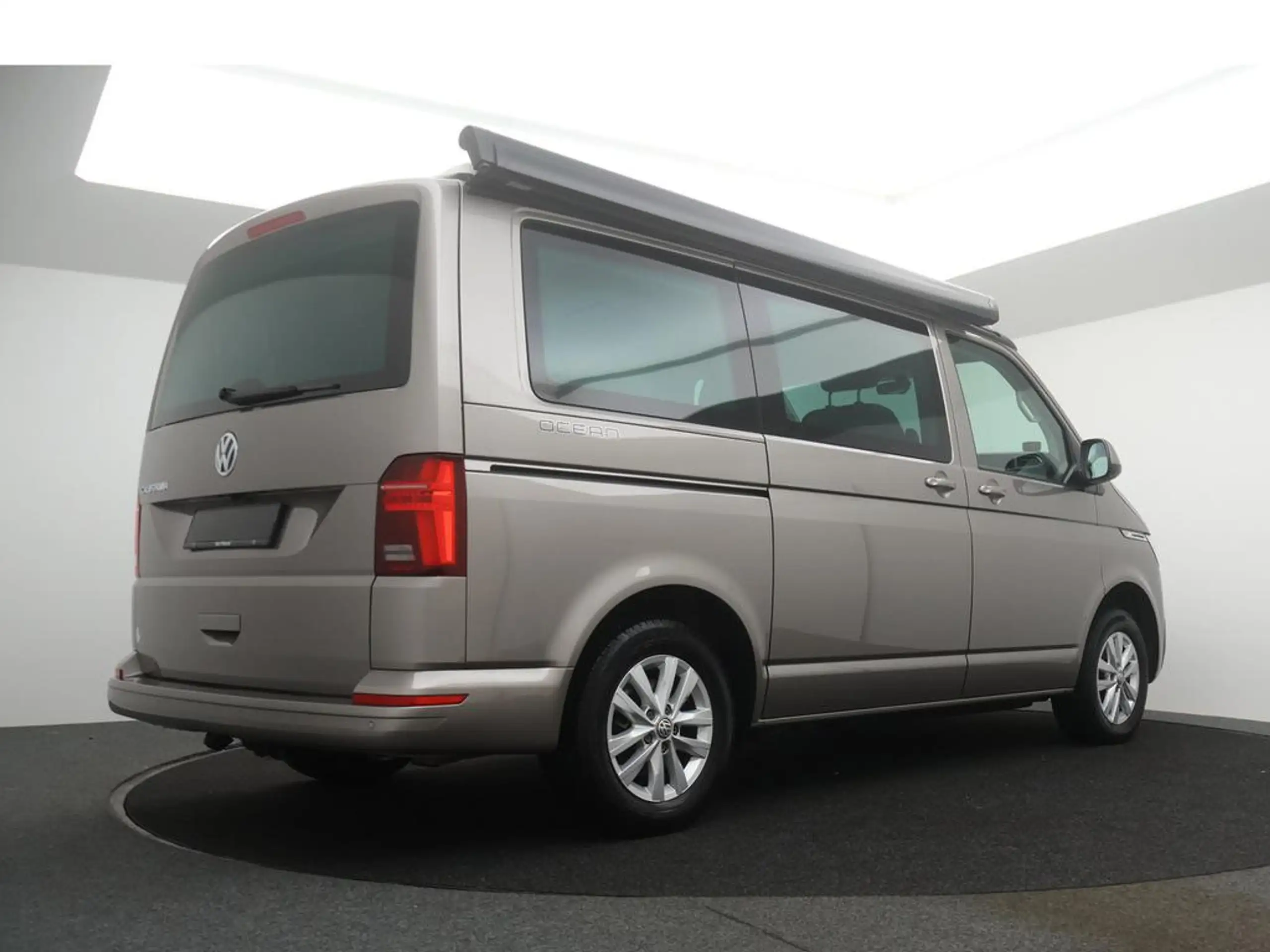 Volkswagen - T6.1 Multivan