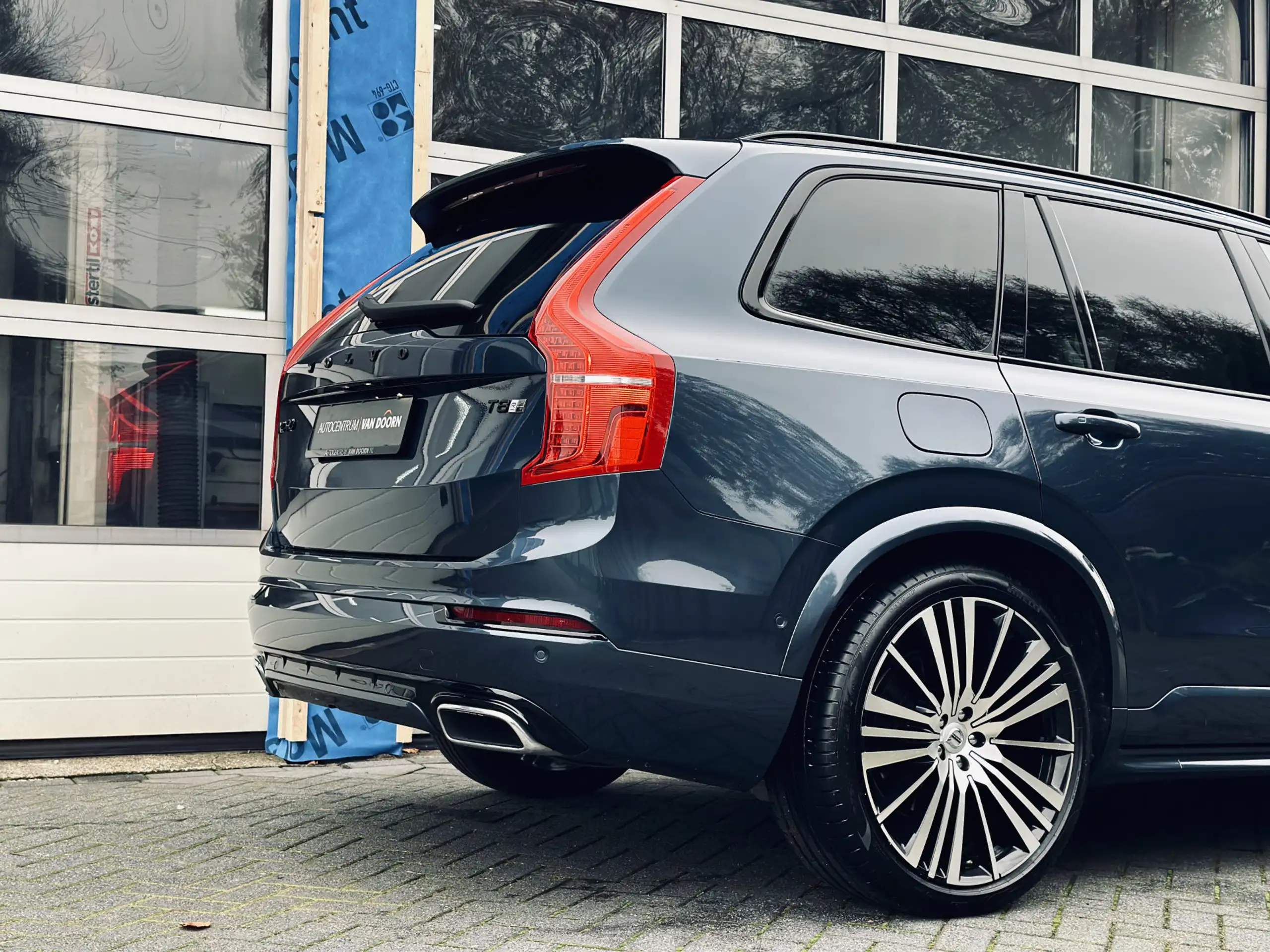 Volvo - XC90