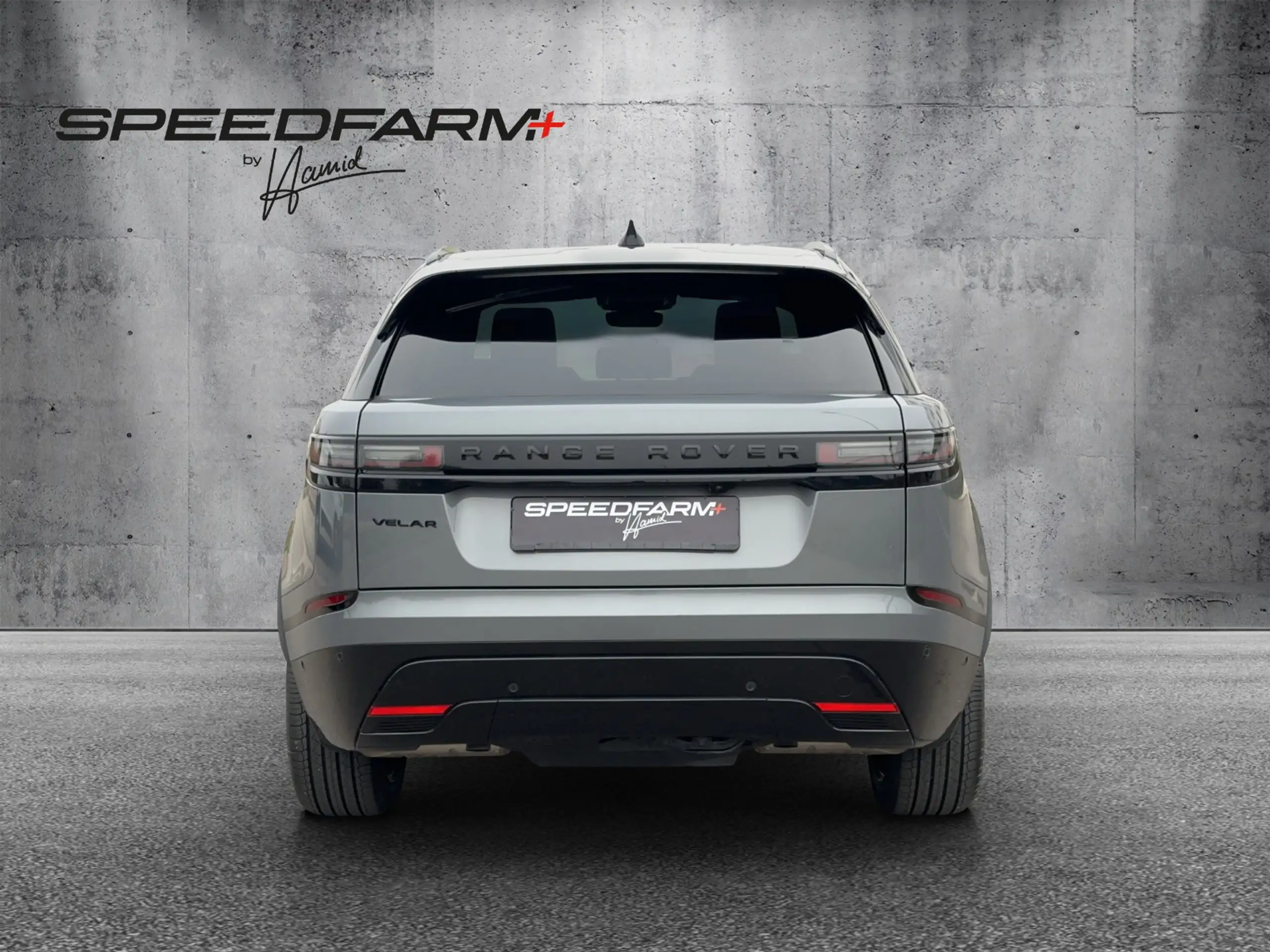 Land Rover - Range Rover Velar