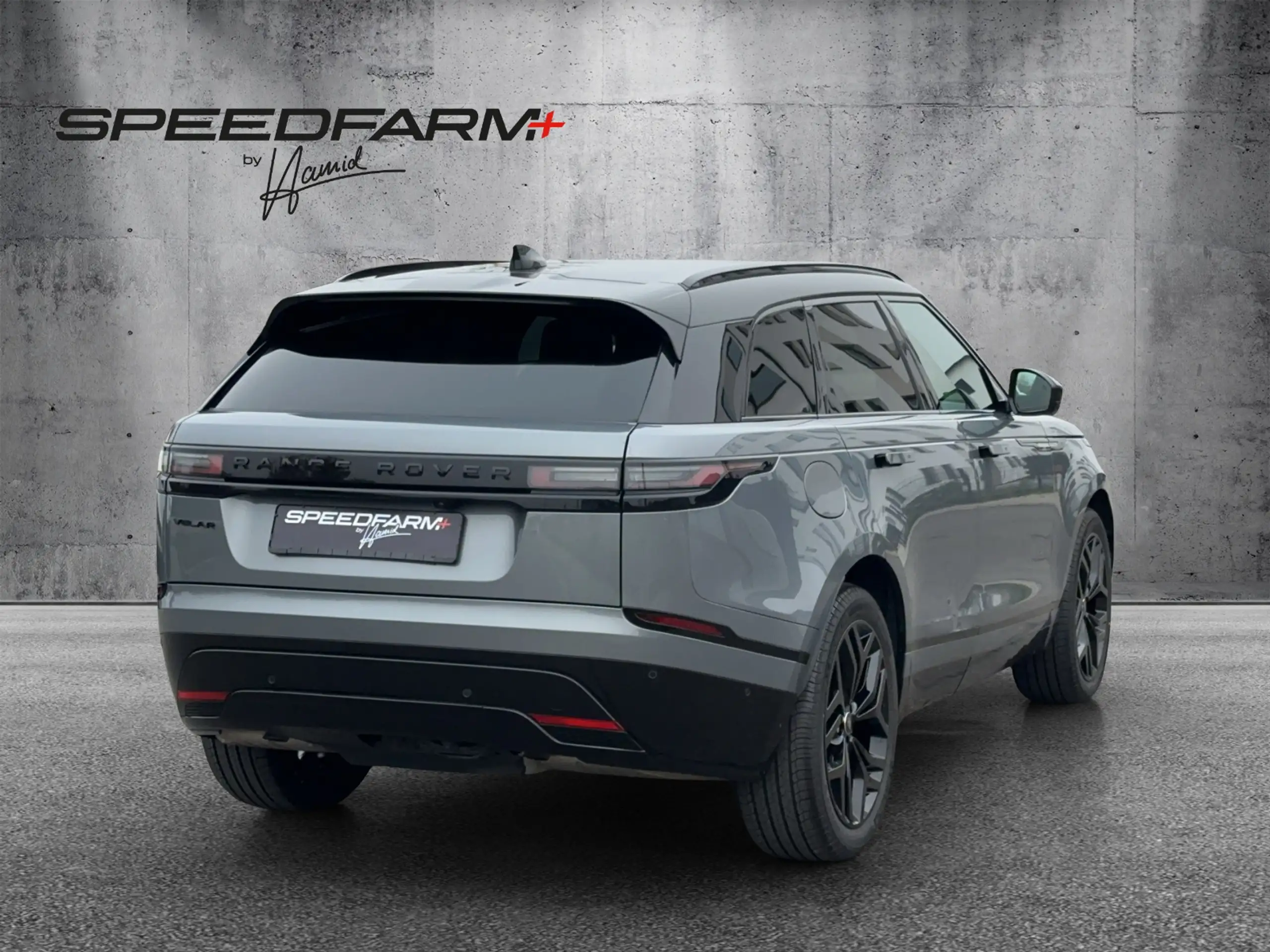 Land Rover - Range Rover Velar