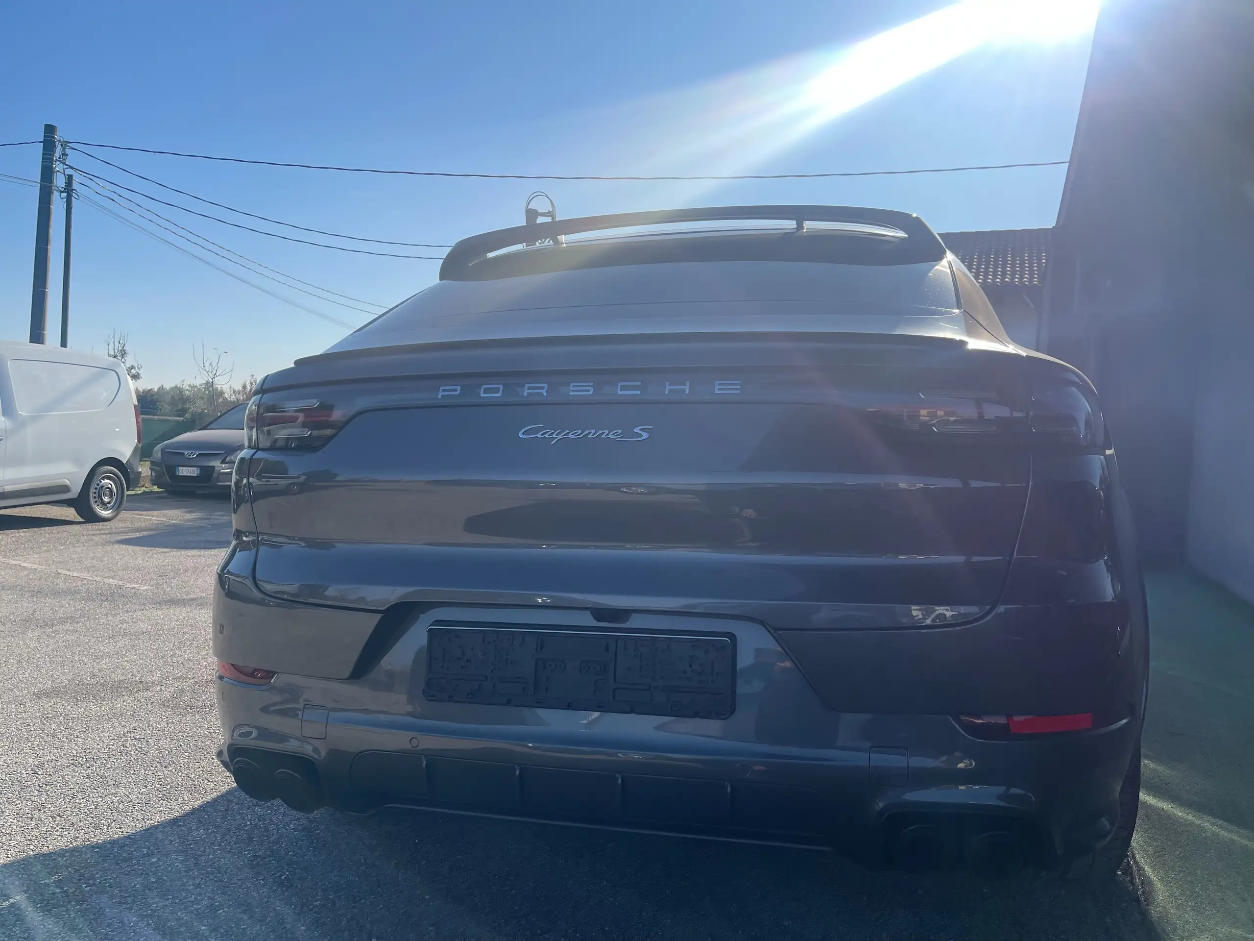 Porsche - Cayenne