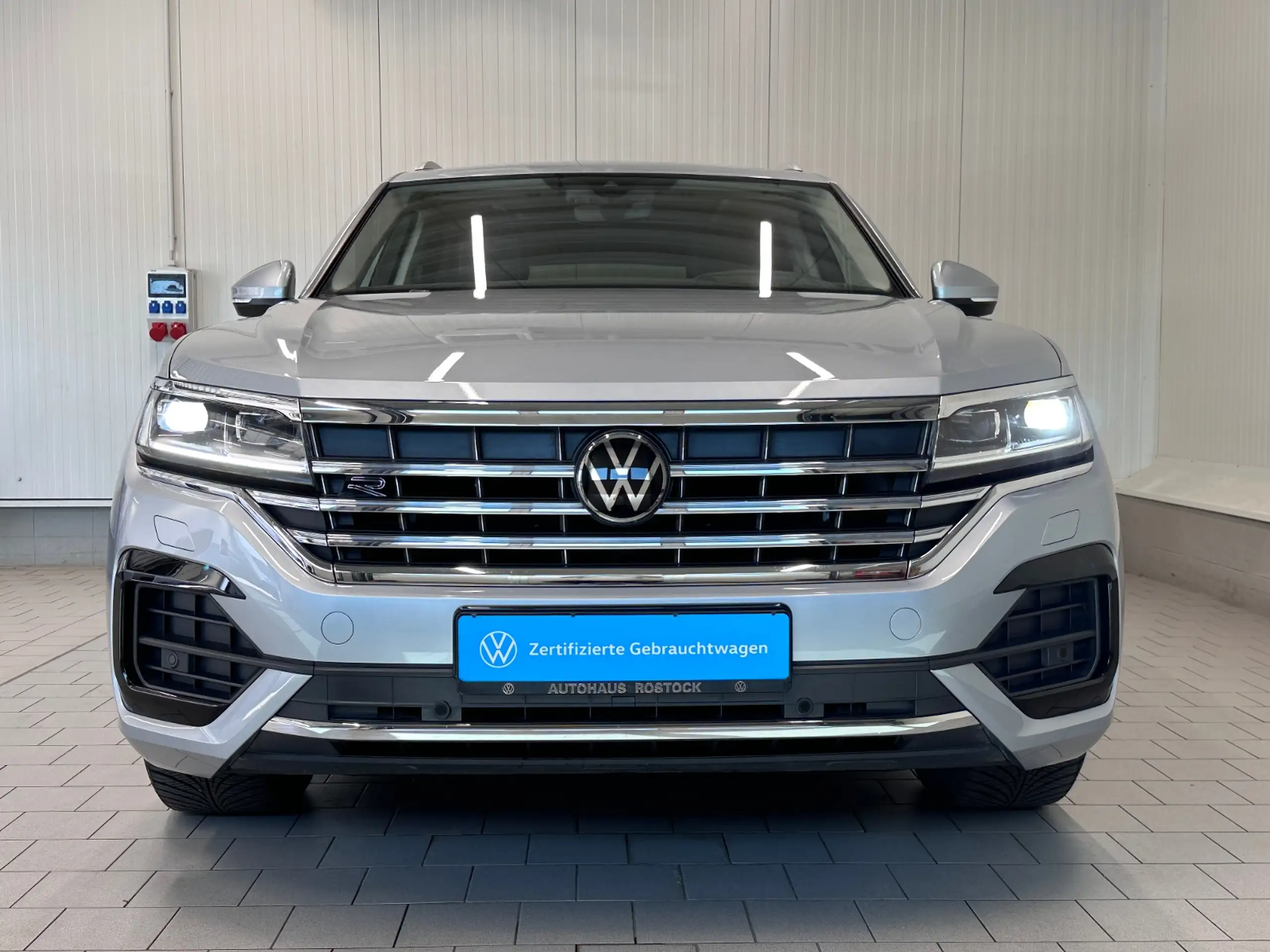 Volkswagen - Touareg