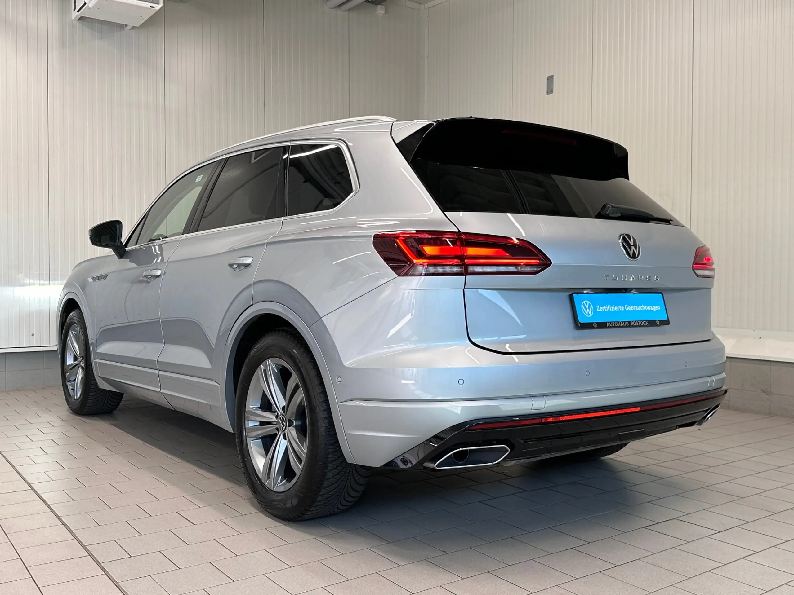 Volkswagen - Touareg