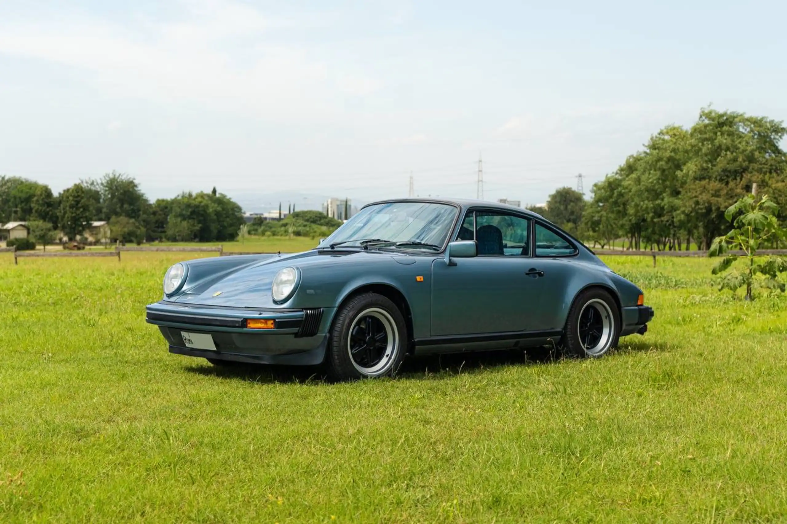 Porsche - 911