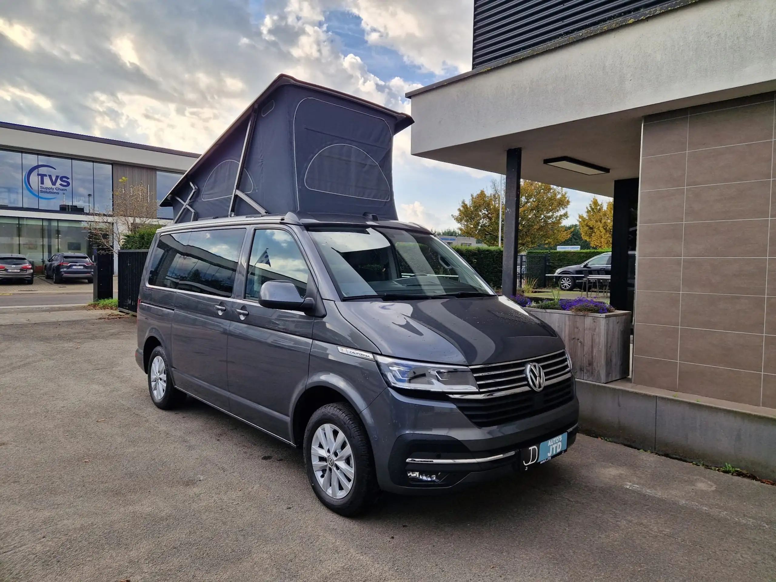 Volkswagen - T6.1 California