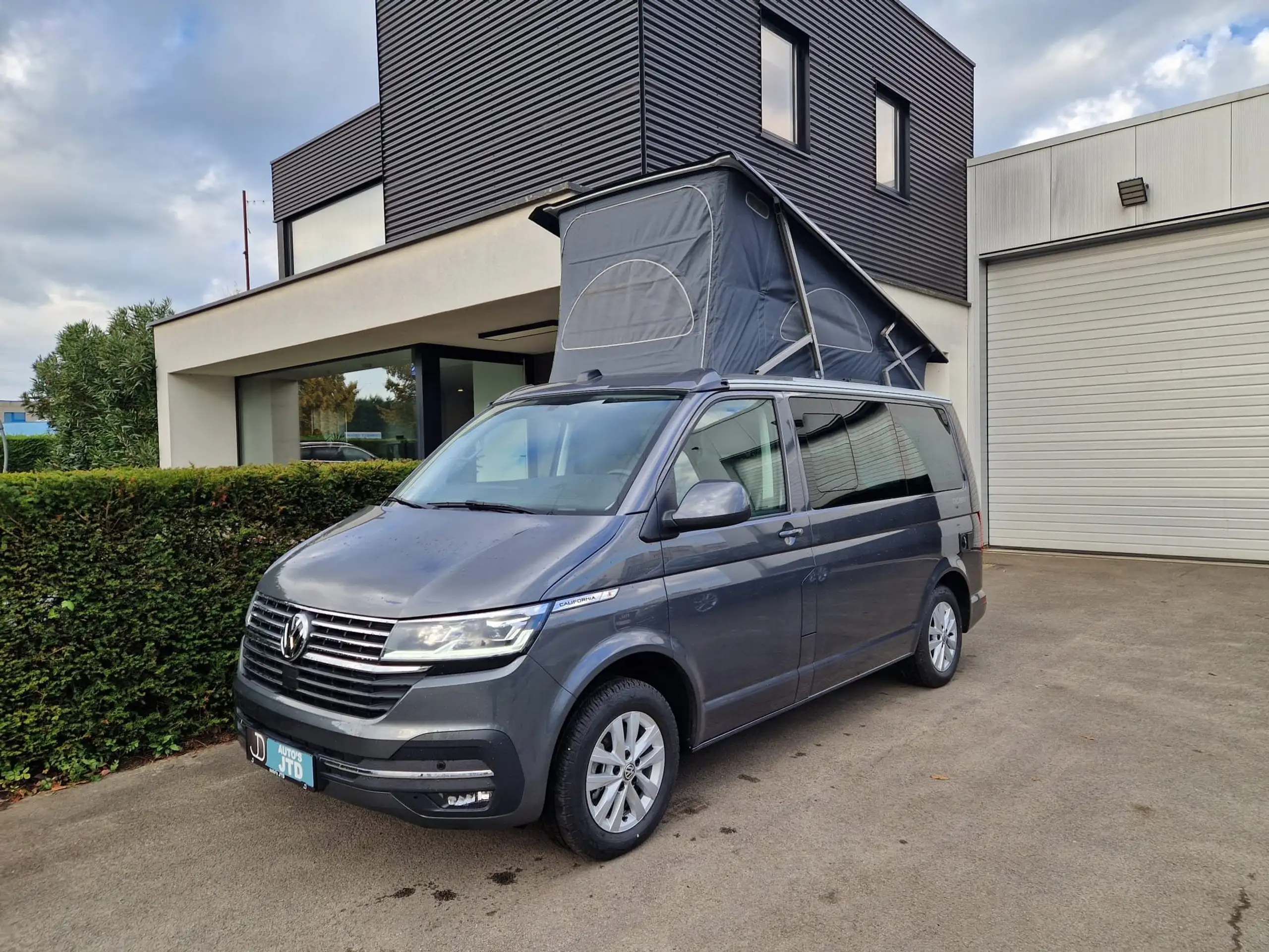 Volkswagen T6.1 California 2023