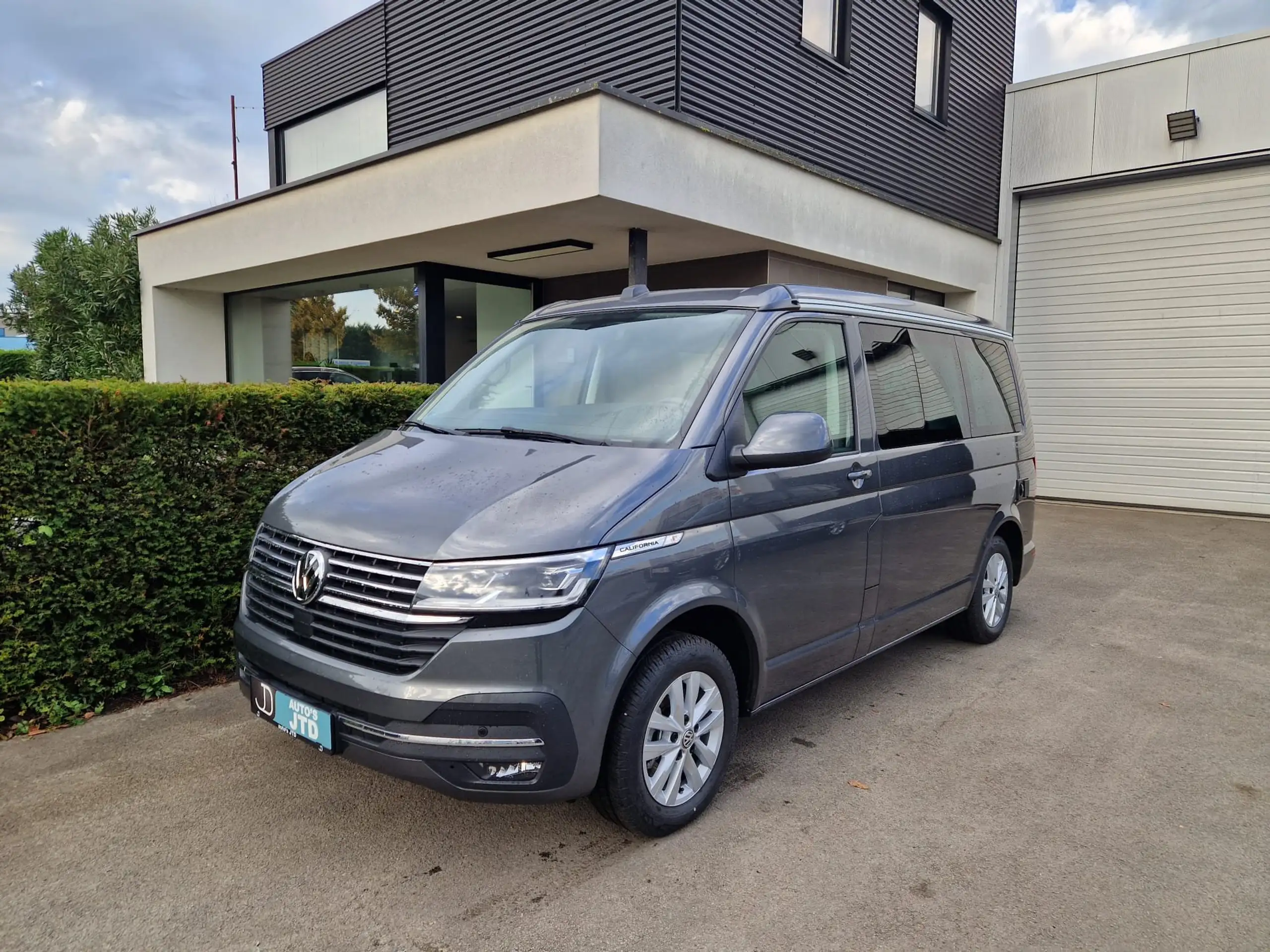 Volkswagen - T6.1 California