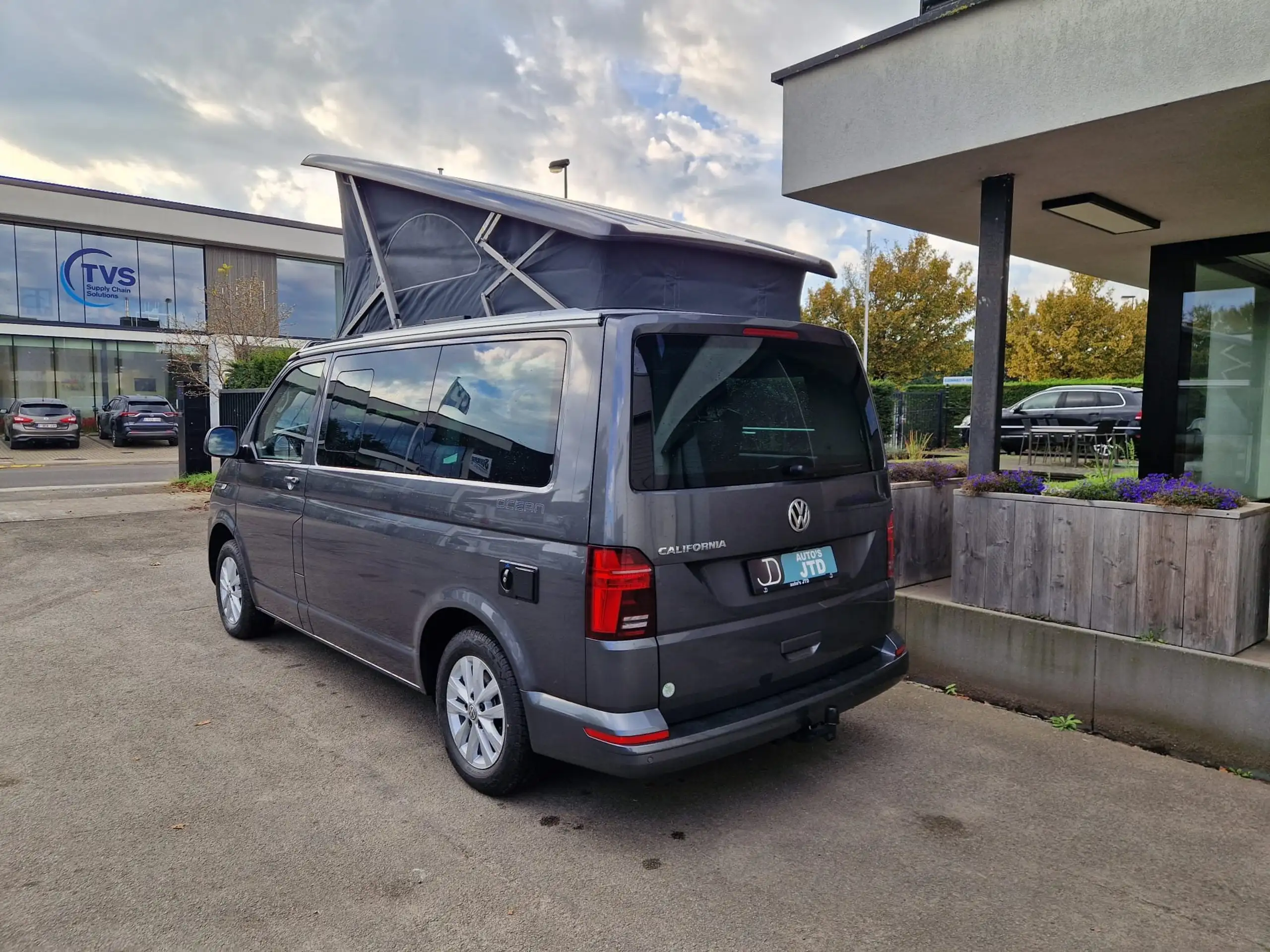 Volkswagen - T6.1 California