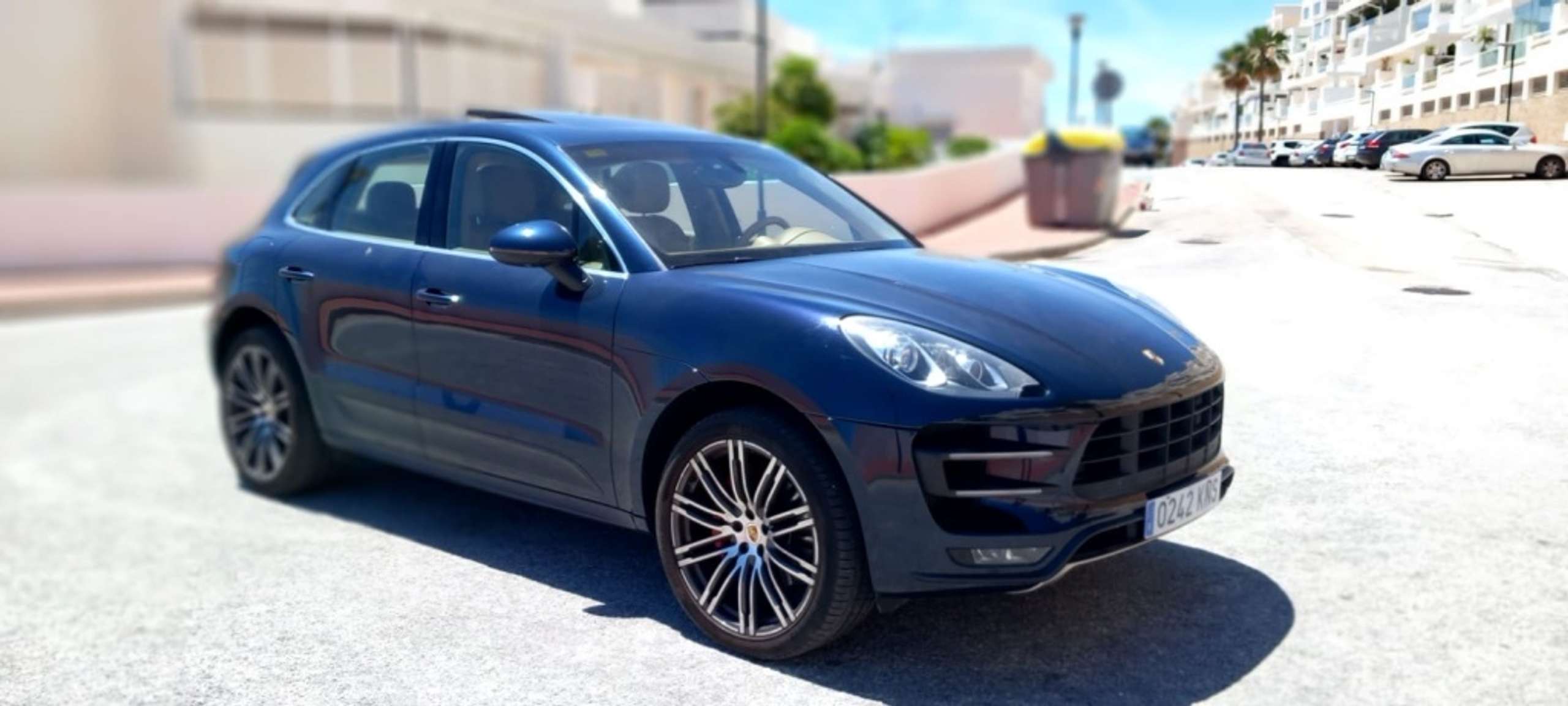 Porsche - Macan