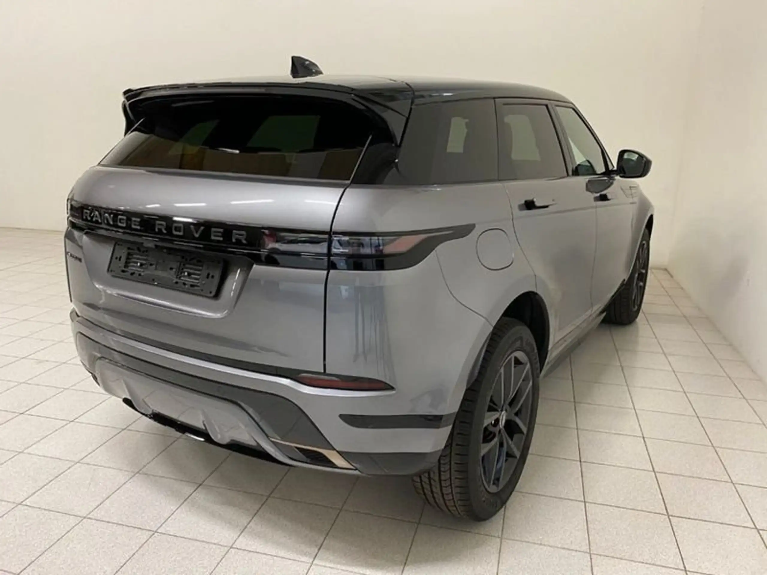 Land Rover - Range Rover Evoque