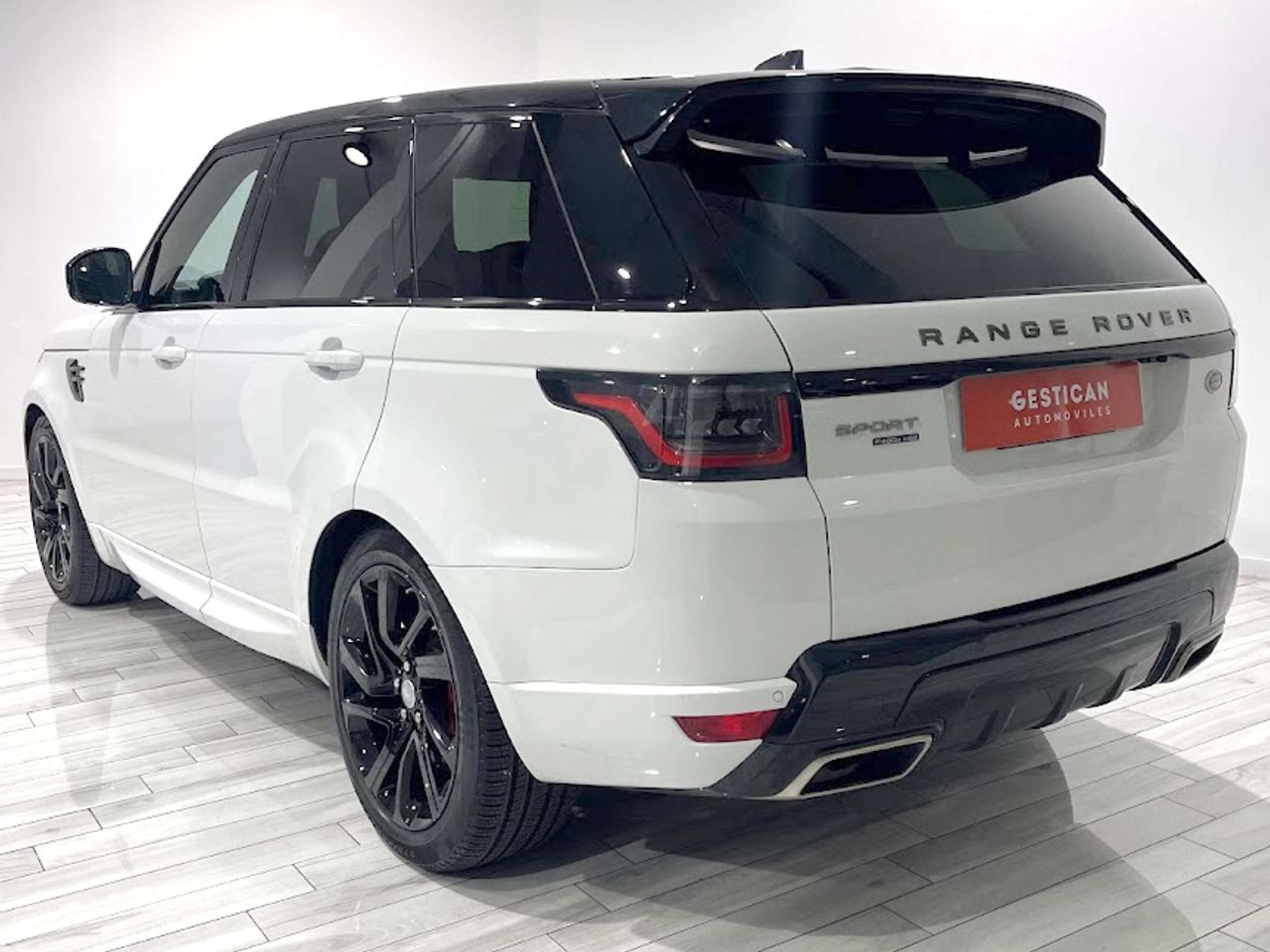 Land Rover - Range Rover Sport