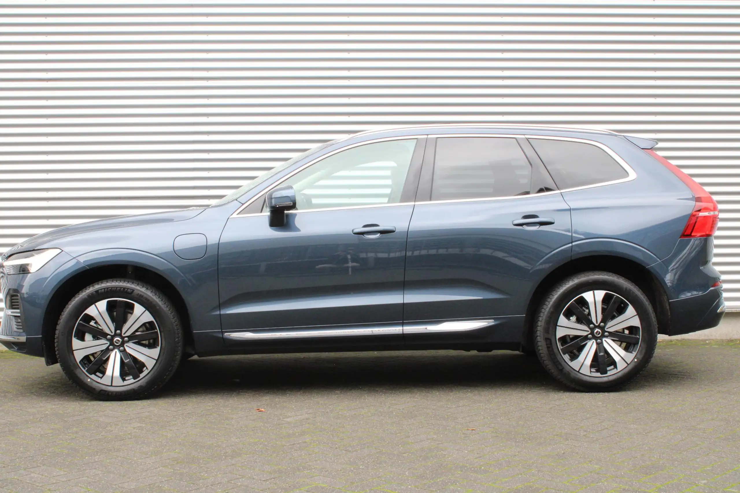 Volvo - XC60