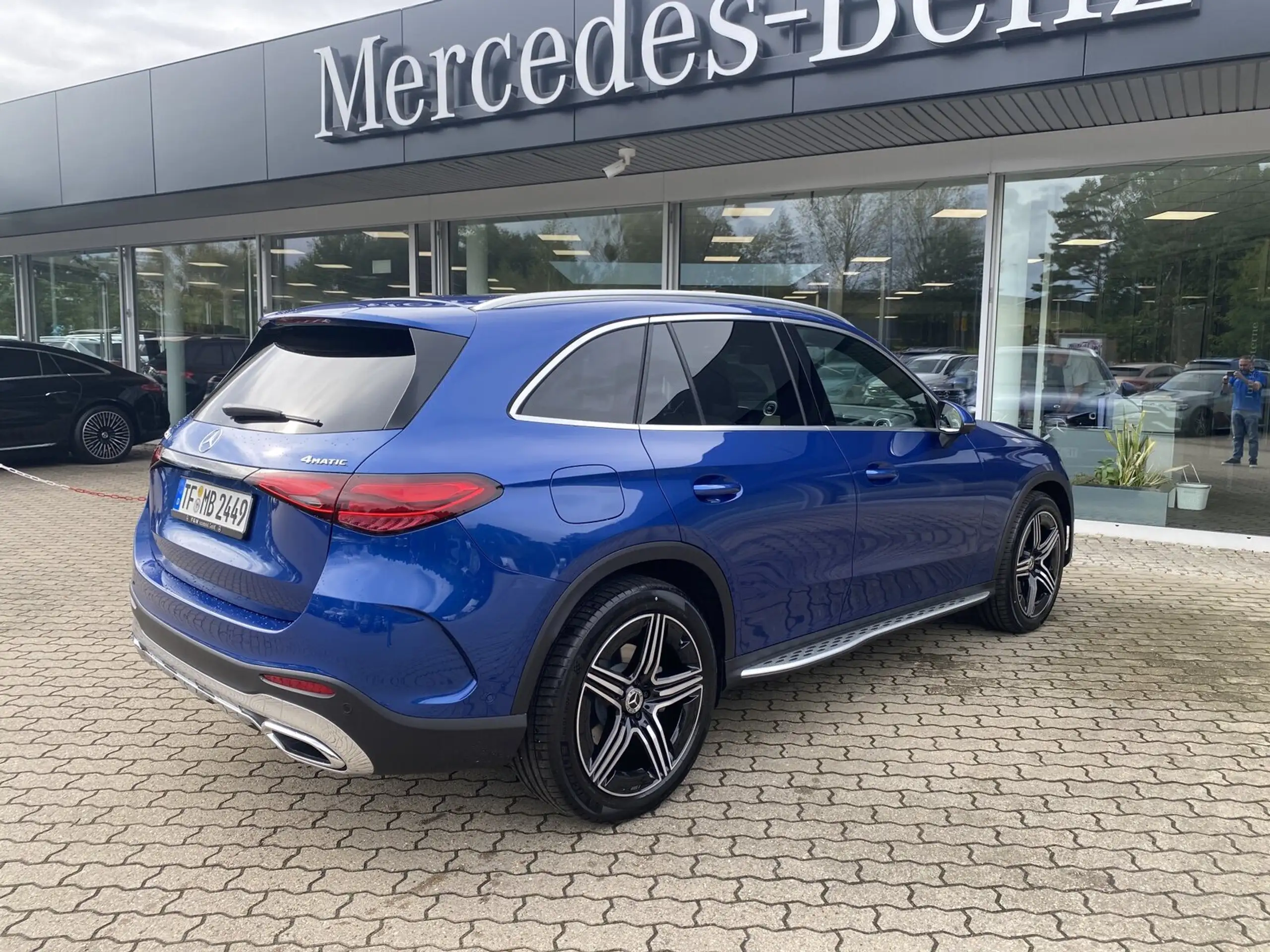 Mercedes-Benz - GLC 220