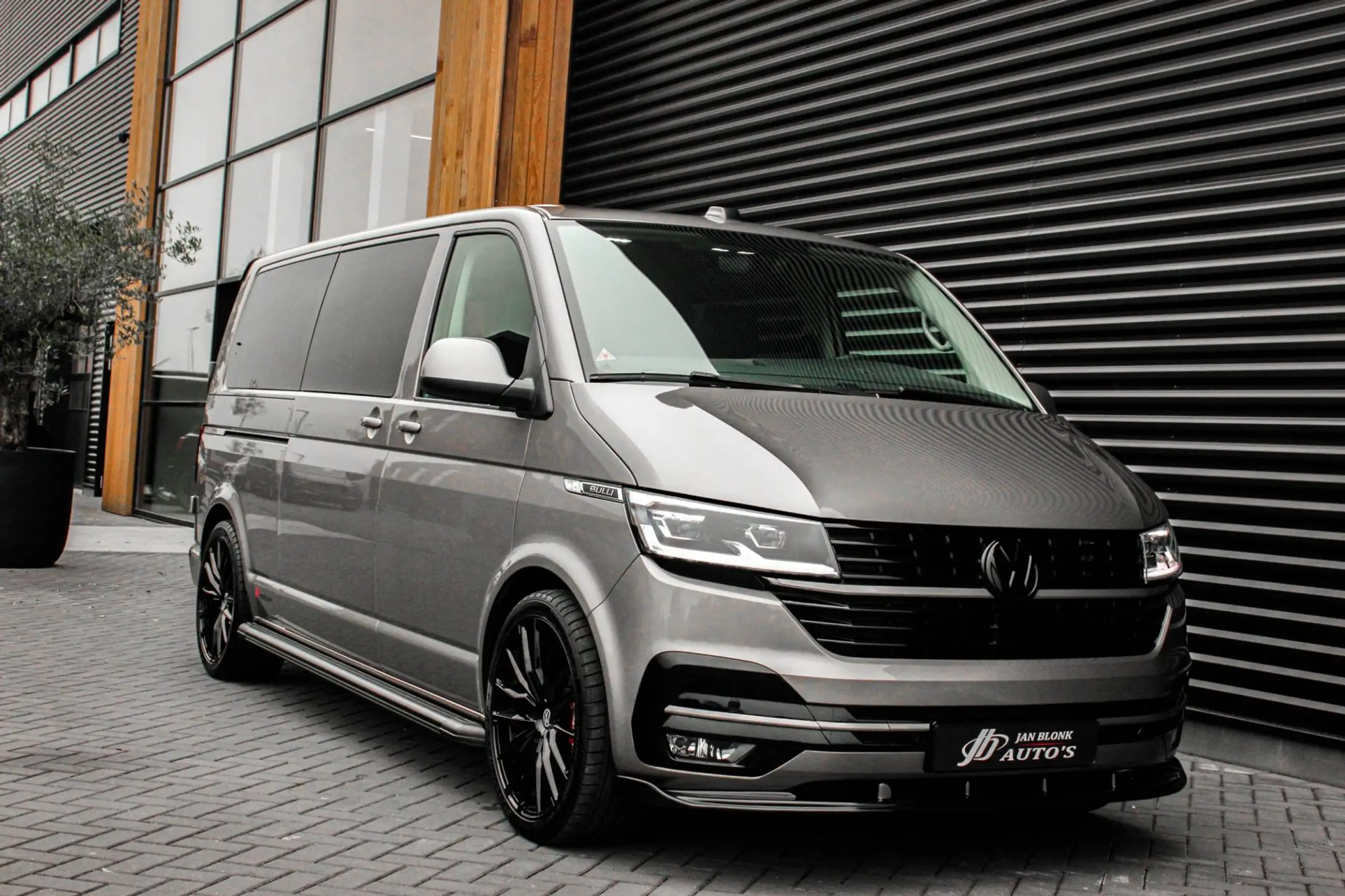 Volkswagen - Transporter