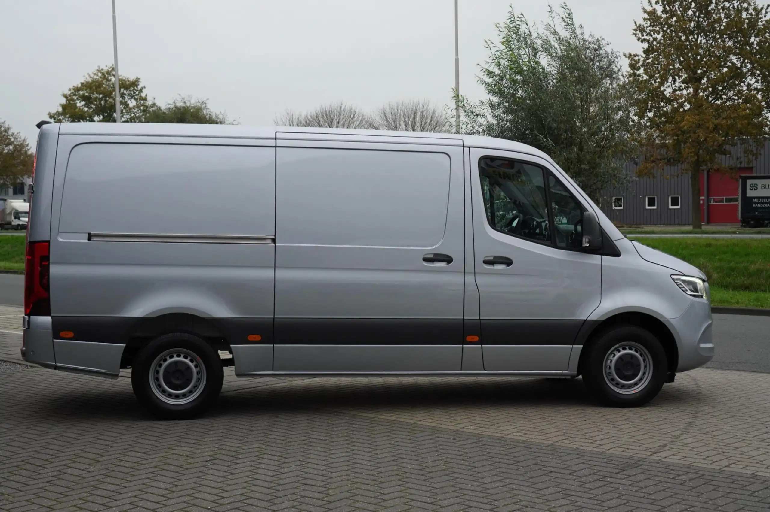 Mercedes-Benz - Sprinter