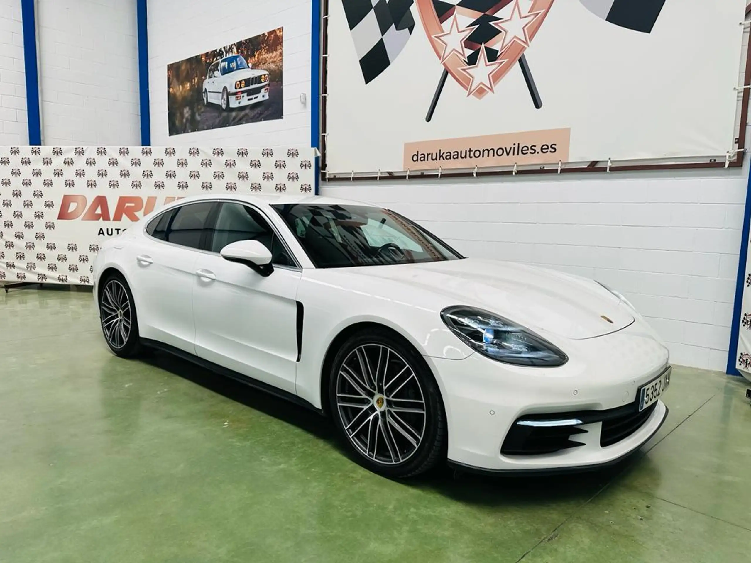 Porsche - Panamera