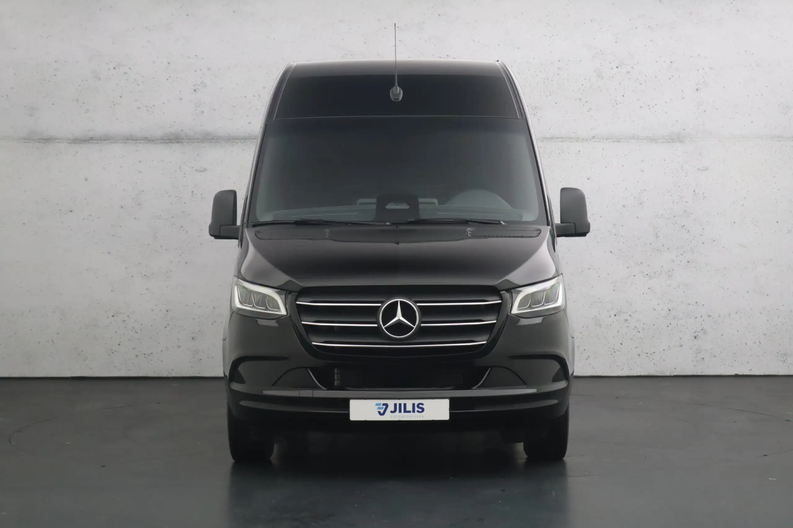 Mercedes-Benz - Sprinter