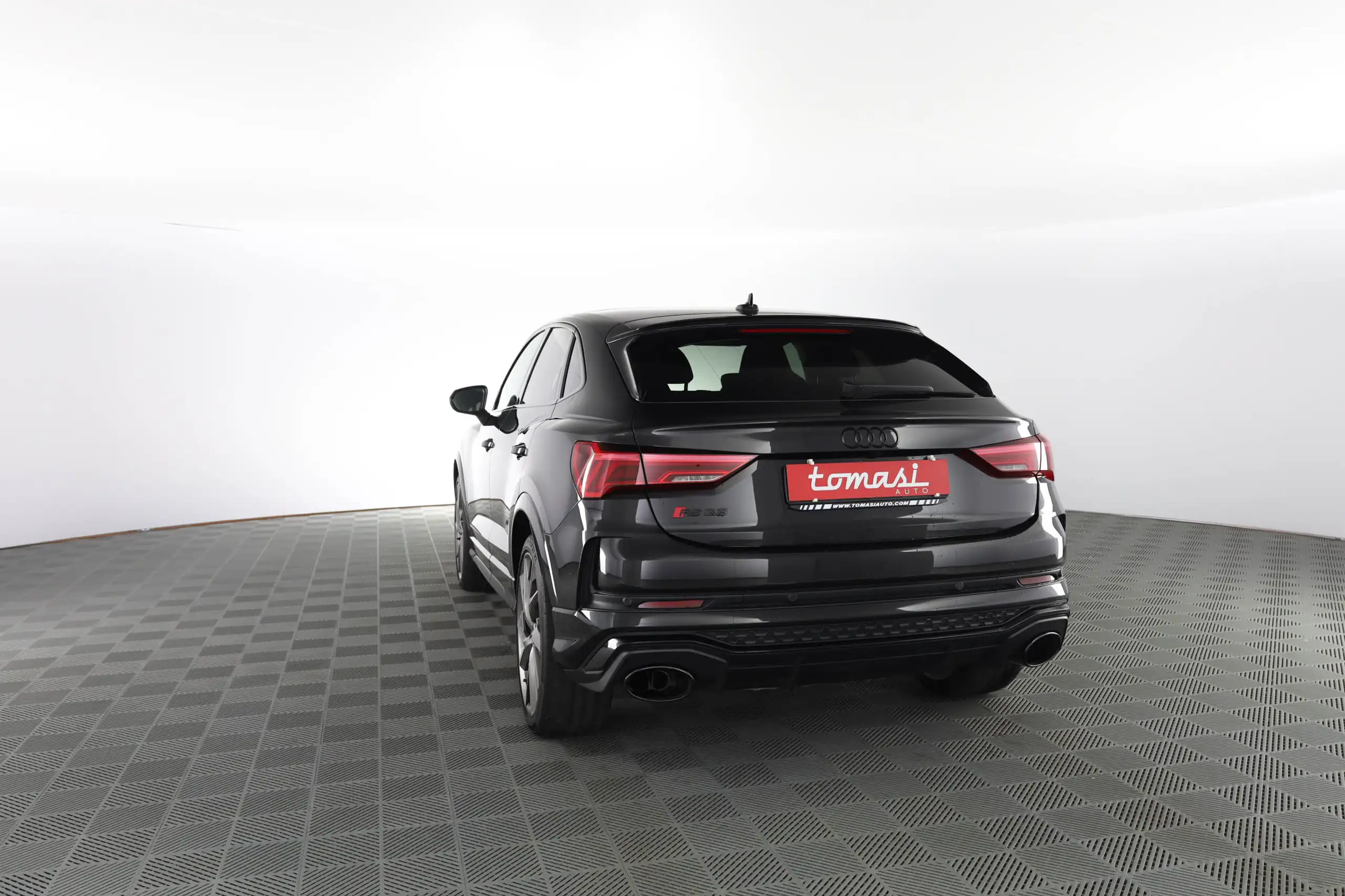 Audi - RS Q3