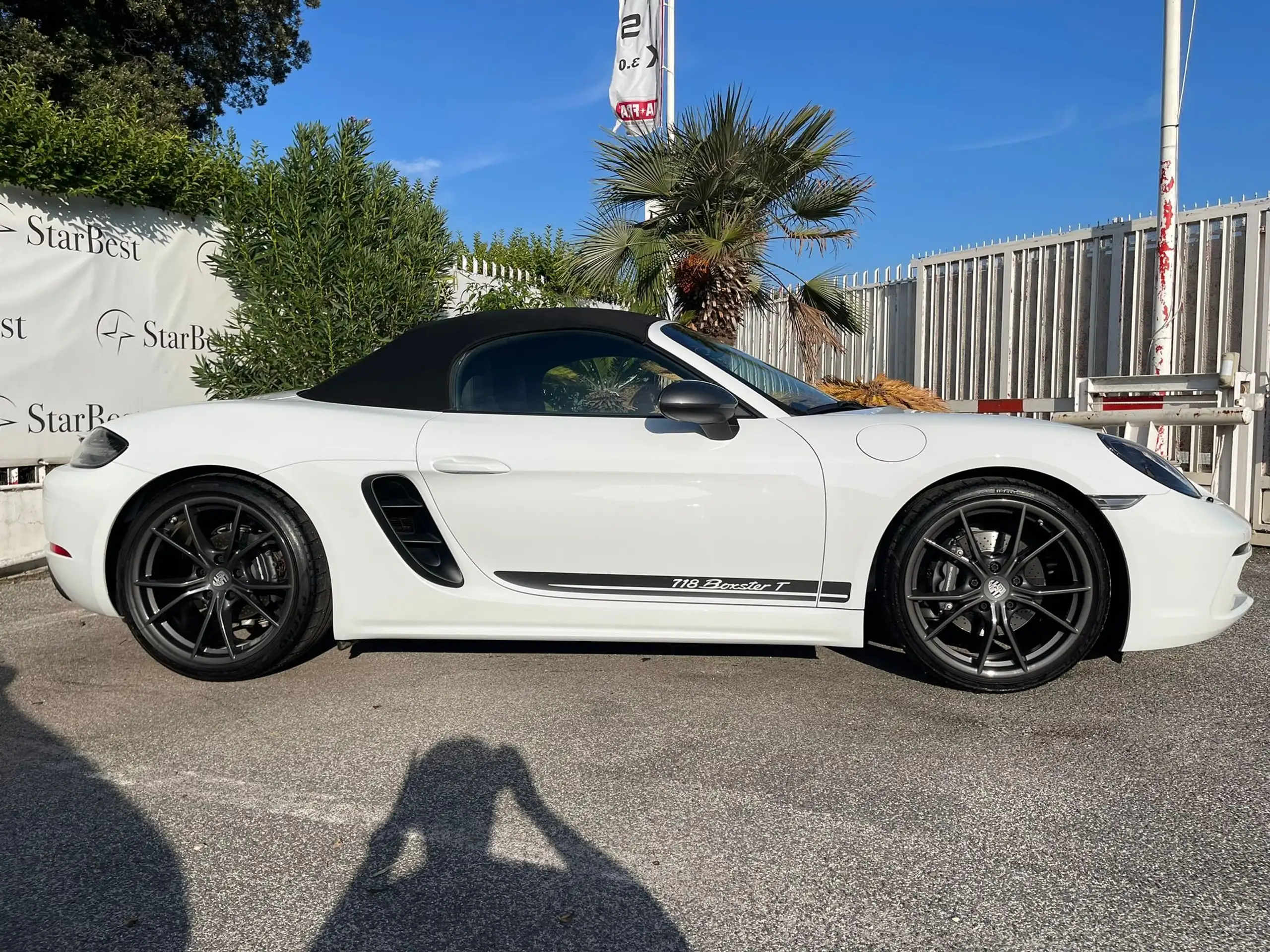 Porsche - 718 Spyder