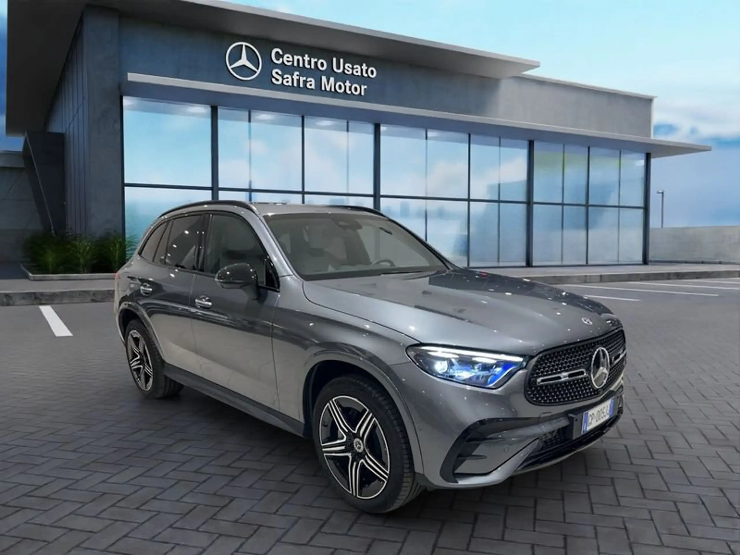 Mercedes-Benz - GLC 220